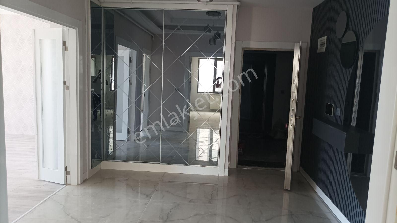 Süper Konumda Satılık 4+1 - Görsel 2