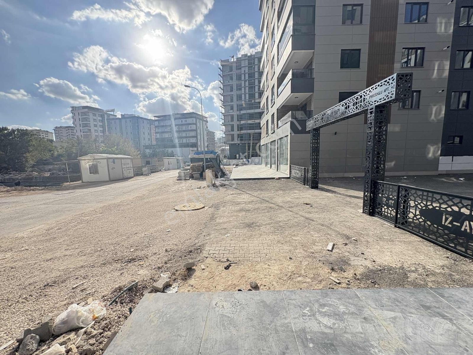Atakent Yasin Arıcı Taziye Evi Alt Sokağı 145 M² Dükkân - Görsel 9