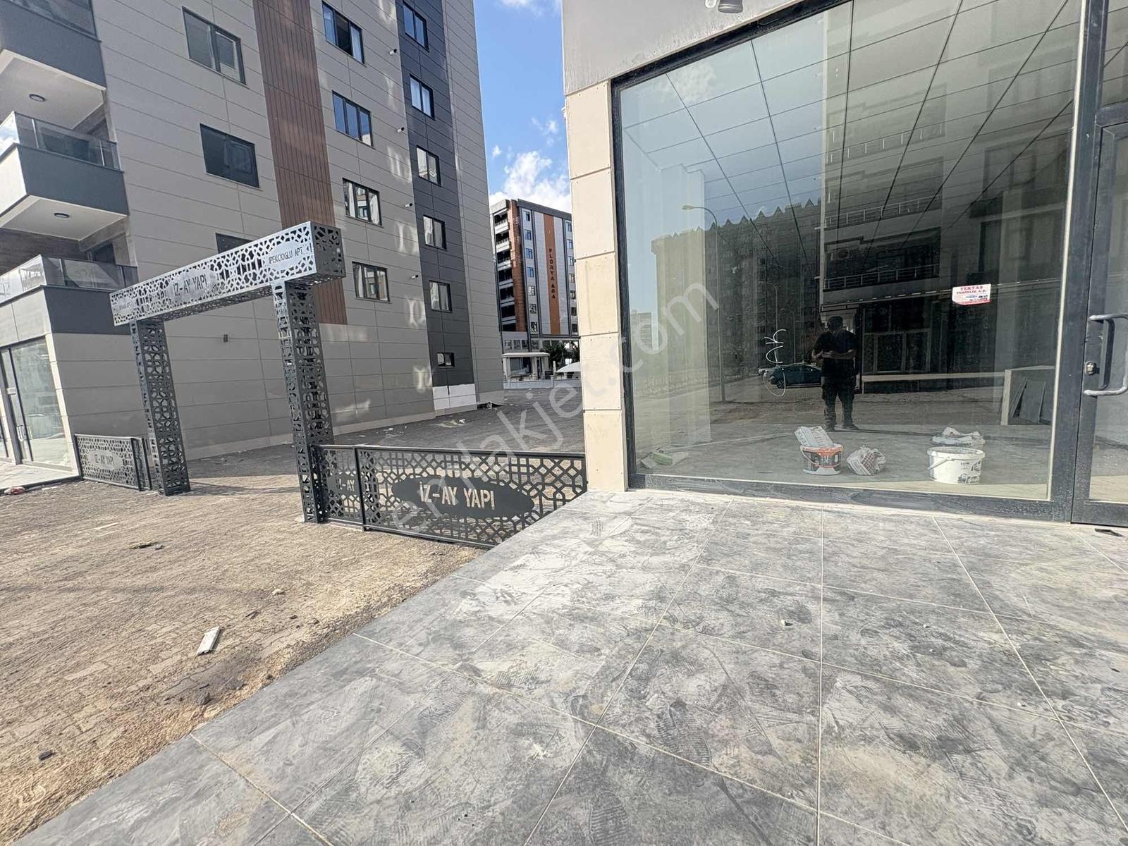 Atakent Yasin Arıcı Taziye Evi Alt Sokağı 145 M² Dükkân - Görsel 10