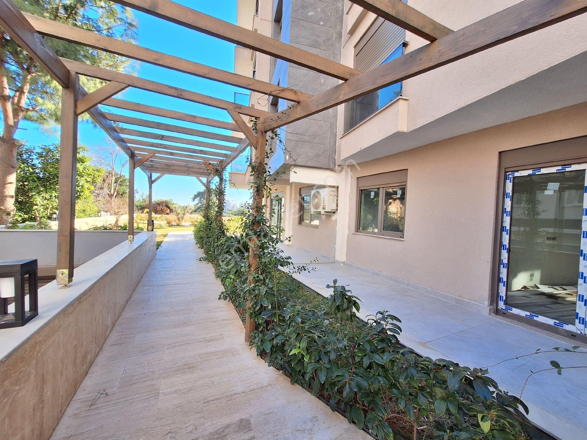 Konyaaltı Uncalı Mahhallesinde Havuzlu Güvenlikli Yeni Binada Doğalgazlı 2+1 Daire - Görsel 4