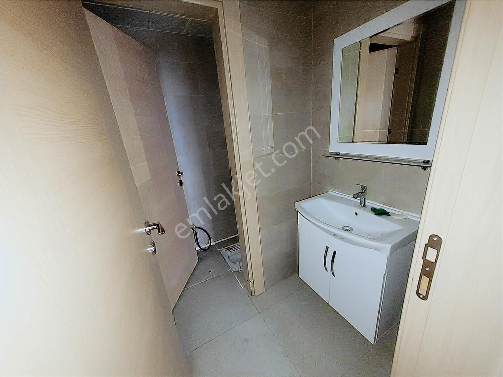 Geylani Emlaktan Son Toki Dairesi 170m2 3+1 Kiralık Daire - Görsel 33