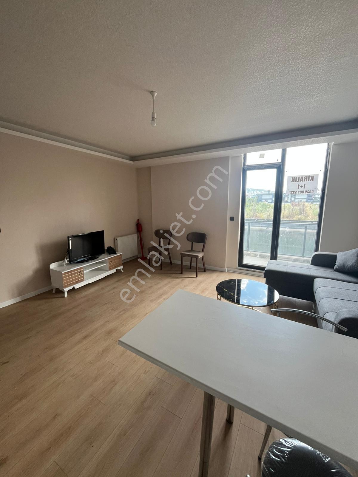 Yeni Bağlıcada Full Eşyalı 1+1 Kiralık Daire - Görsel 6