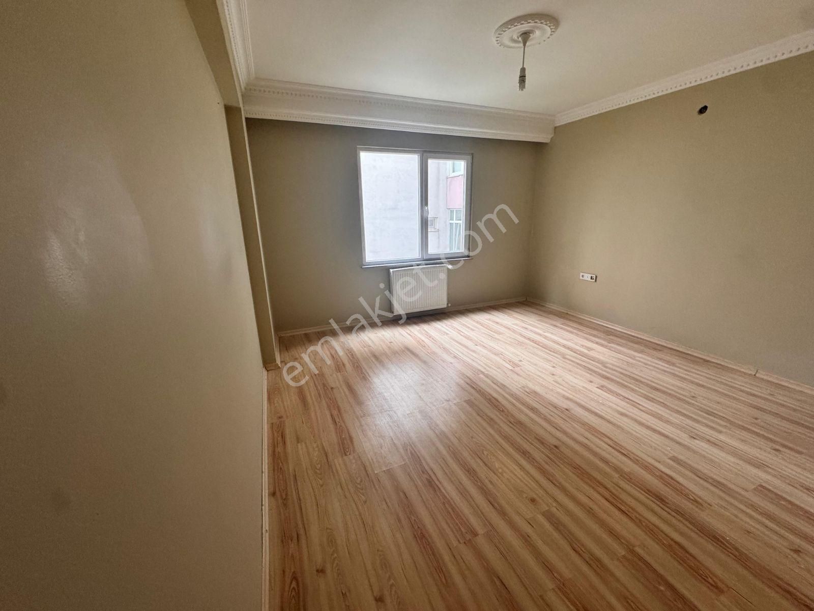 Kazımiye'de Site İçinde Satılık Masrafsız Geniş Ara Kat 3+1 - Görsel 2