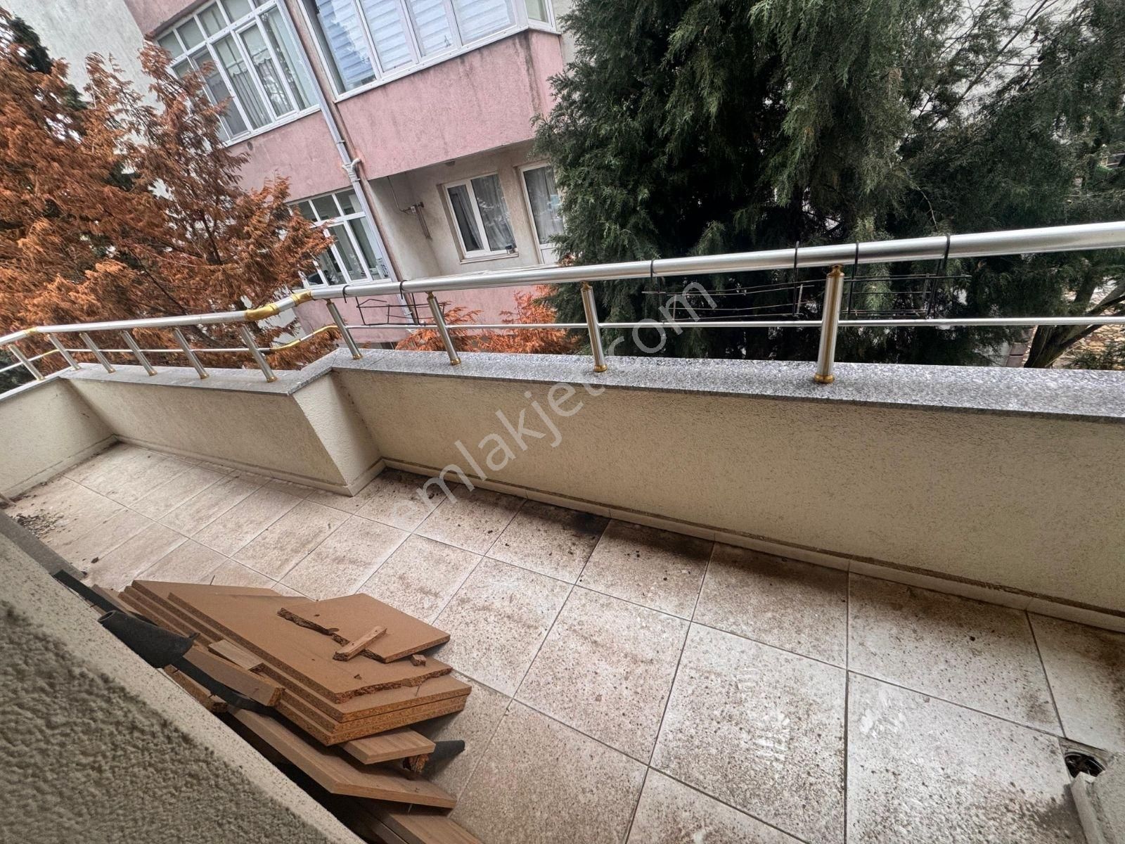 Kazımiye'de Site İçinde Satılık Masrafsız Geniş Ara Kat 3+1 - Görsel 12