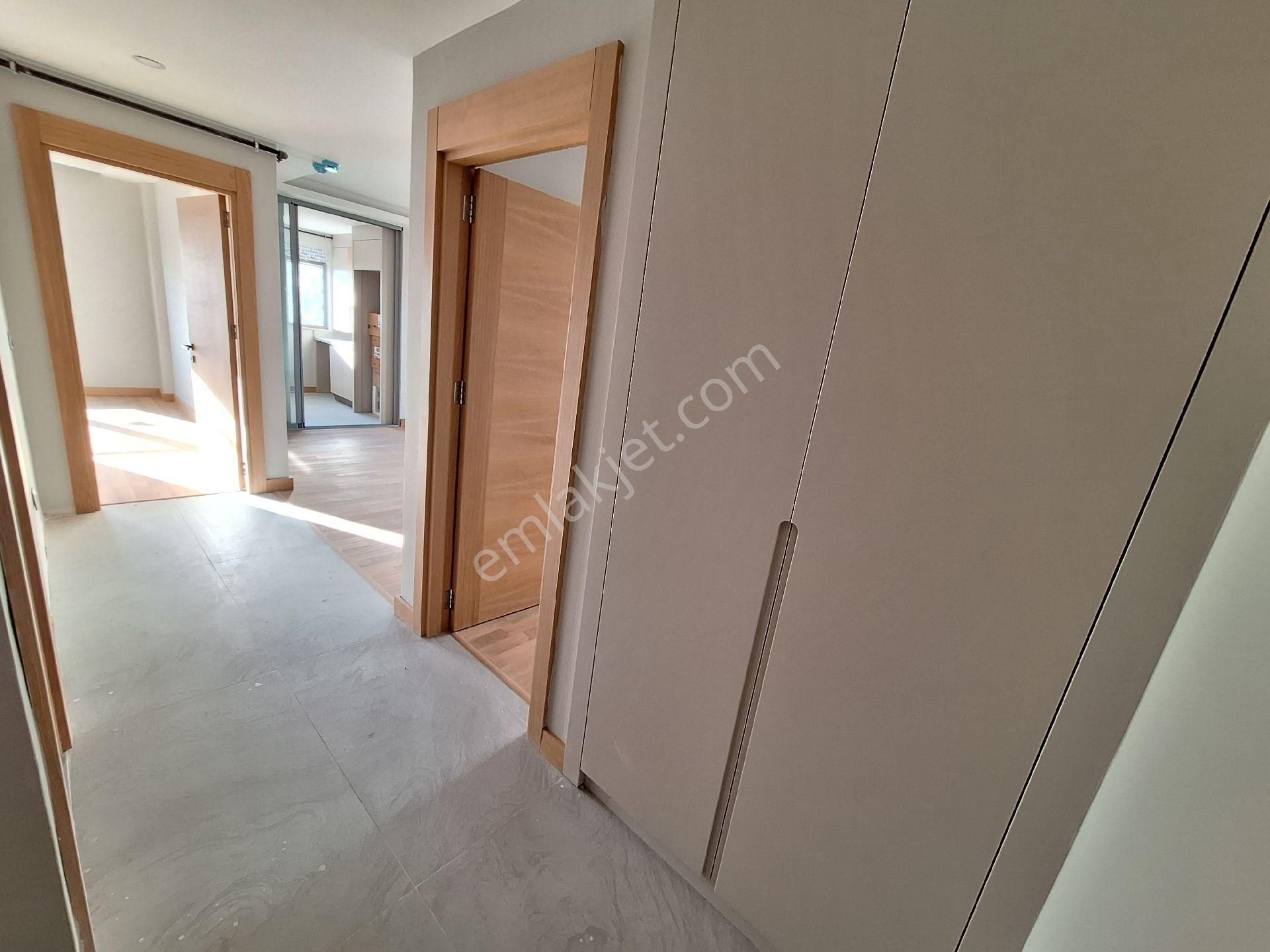 Konyaaltı Uncalı Mahallesinde Havuzlu Güvenlikli Yeni Binada Doğalgaz Kombili 2+1 Daire - Görsel 6