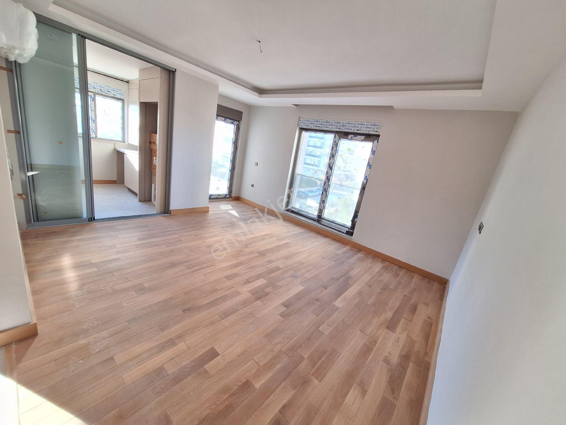 Konyaaltı Uncalı Mahallesinde Havuzlu Güvenlikli Yeni Binada Doğalgaz Kombili 2+1 Daire - Görsel 8