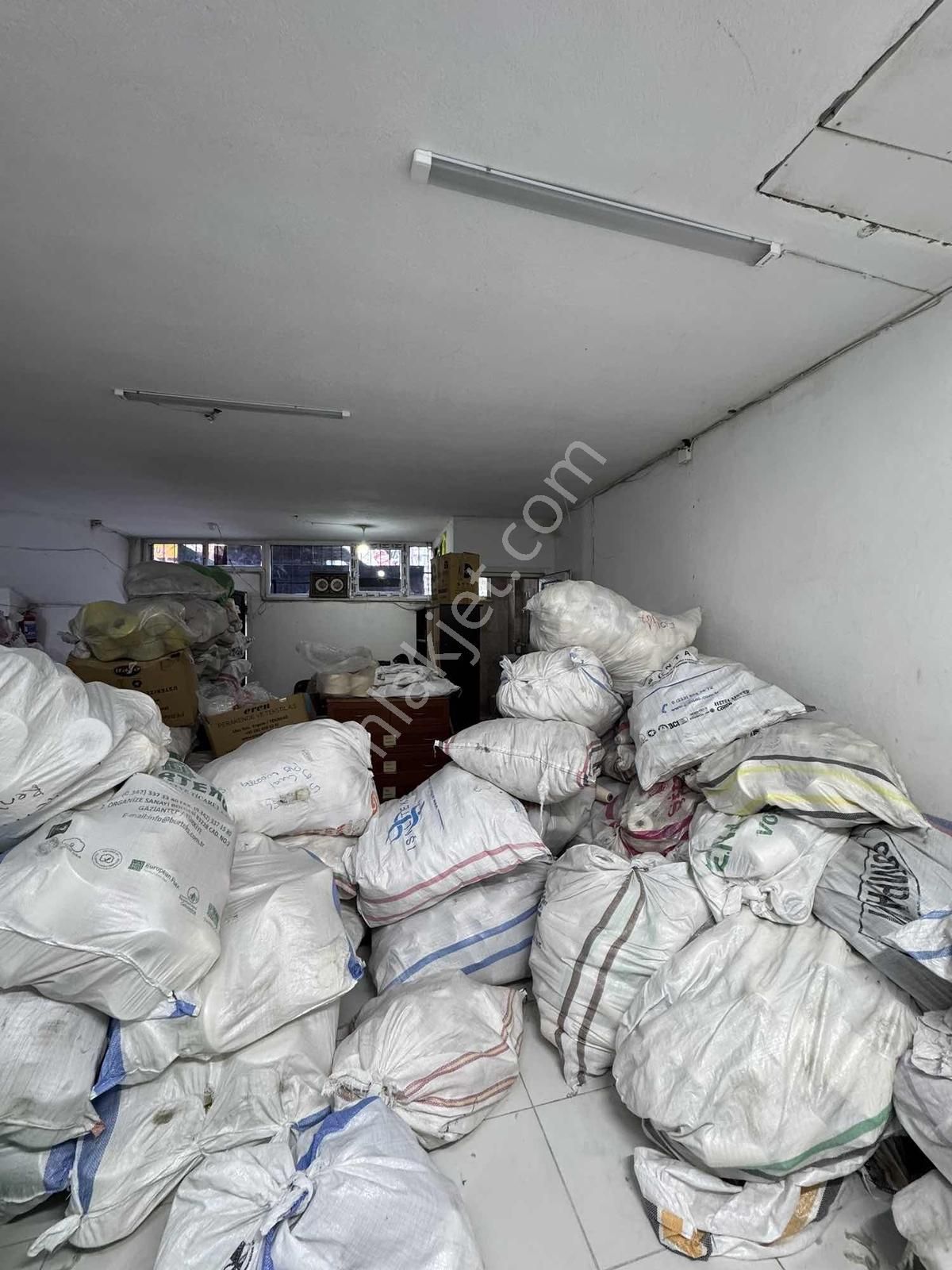 Atalay Caddesi Üzerinde Satılık 180 M2 Ayrıgirişli Depolu Dükkan - Görsel 22