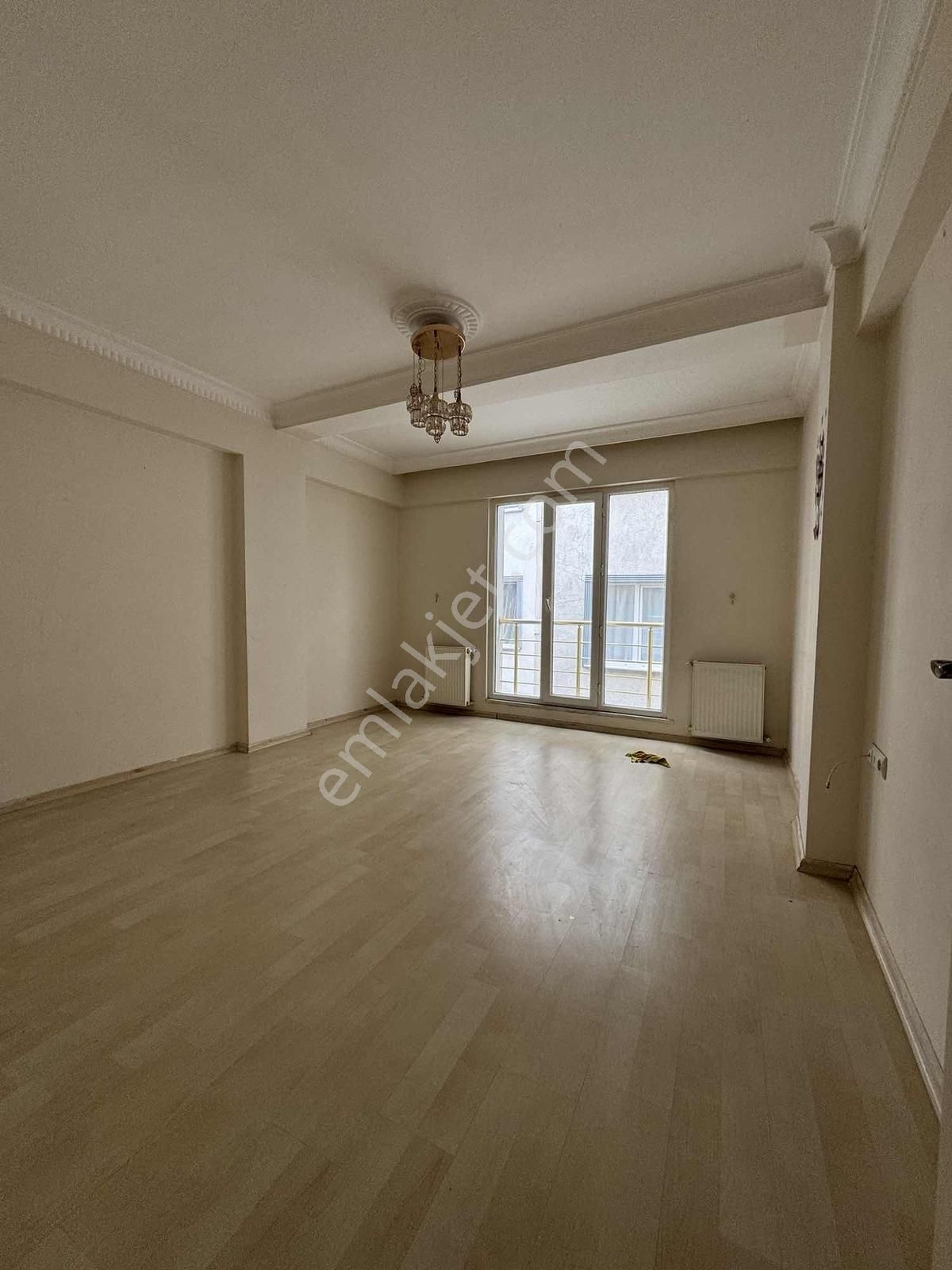 Doğan Araslının Dibinde Kiralık 2+1 Asansörlü Arakat Daire