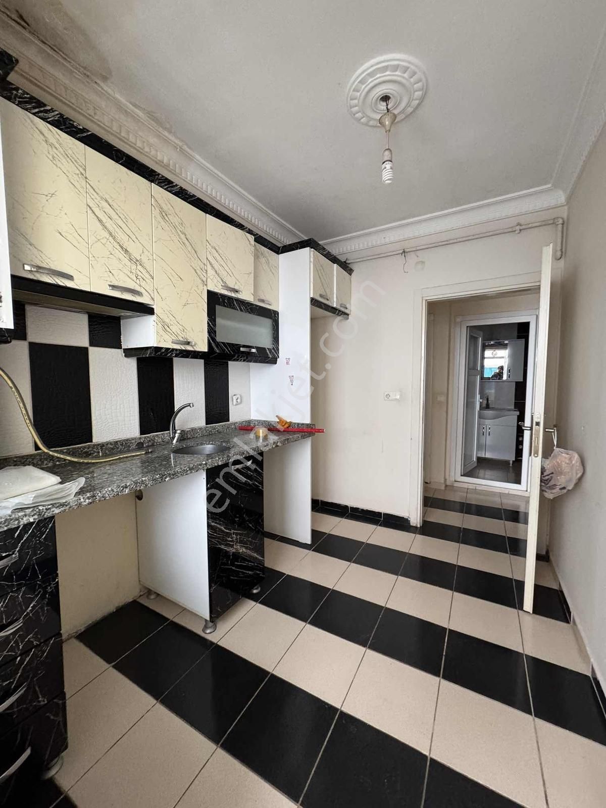 Doğan Araslının Dibinde Kiralık 2+1 Asansörlü Arakat Daire - Görsel 24