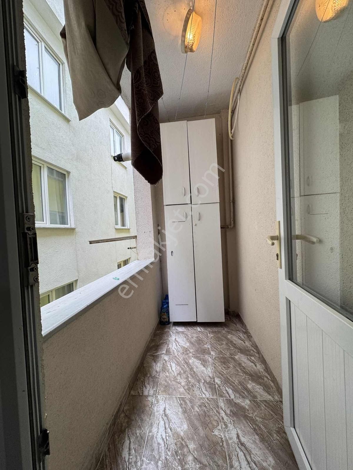 Esenyurt Belediyesi&üniversitesi Dibinde Satılık 2+1 Arakatdaire - Görsel 35