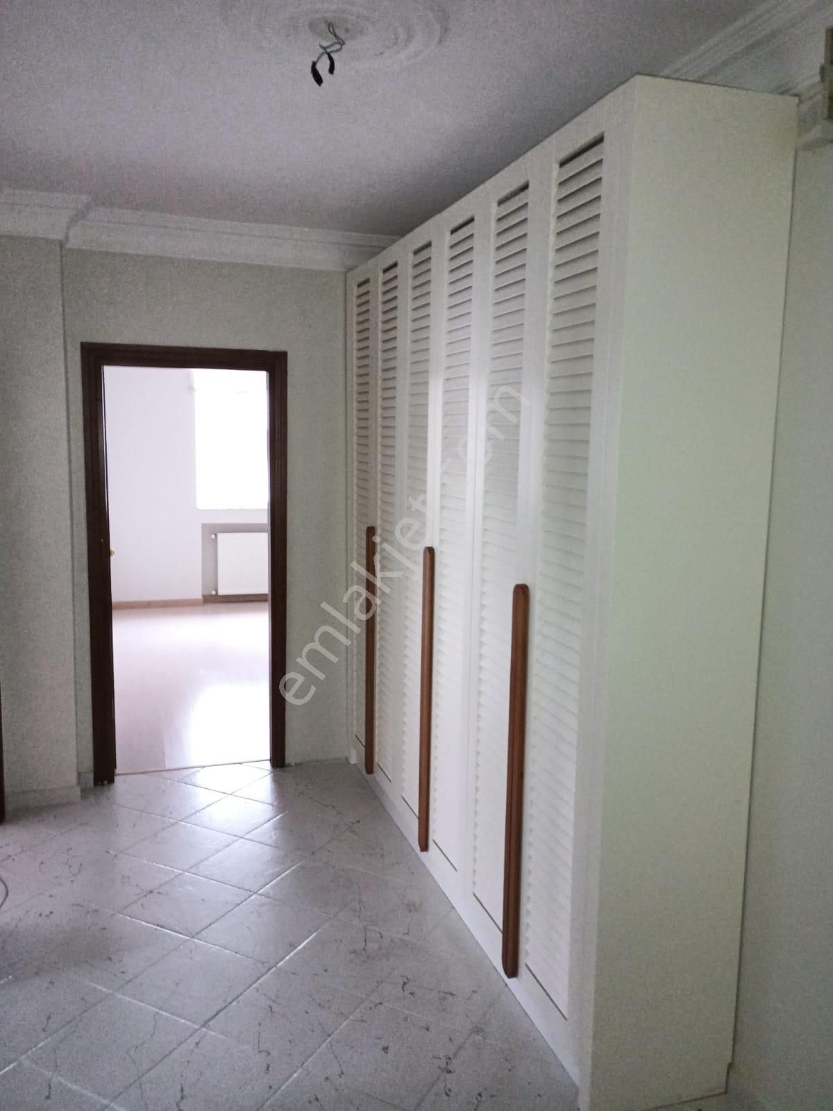 Cevizli Dragos Sahil Mevkii 3+1 Klima+kombi+asansör 7/6 Kat - Görsel 14