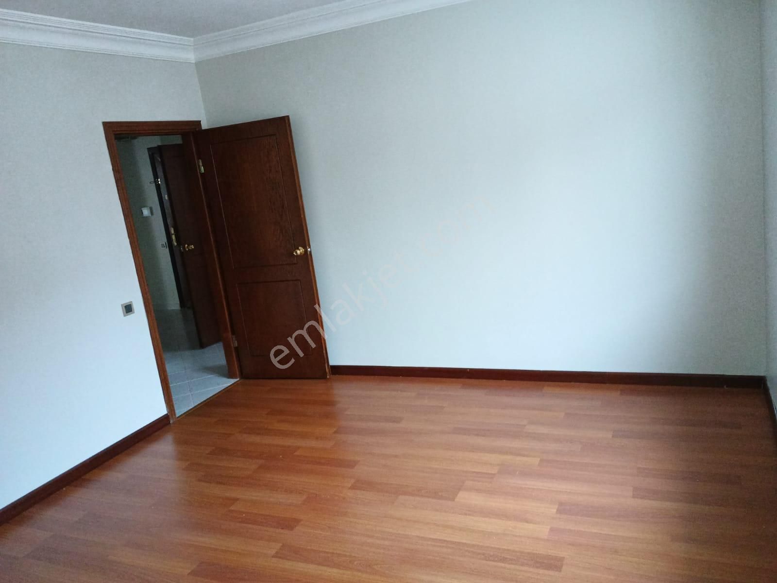 Cevizli Dragos Sahil Mevkii 3+1 Klima+kombi+asansör 7/6 Kat - Görsel 7