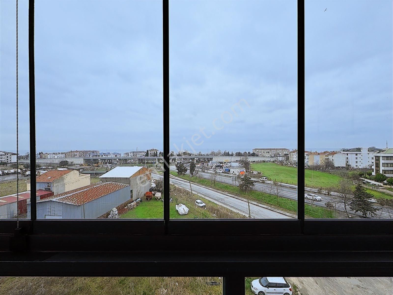 Büyükçekmece De Kiralık 4+2 Daire Deniz Manzaralı Merkezi Konum - Görsel 23