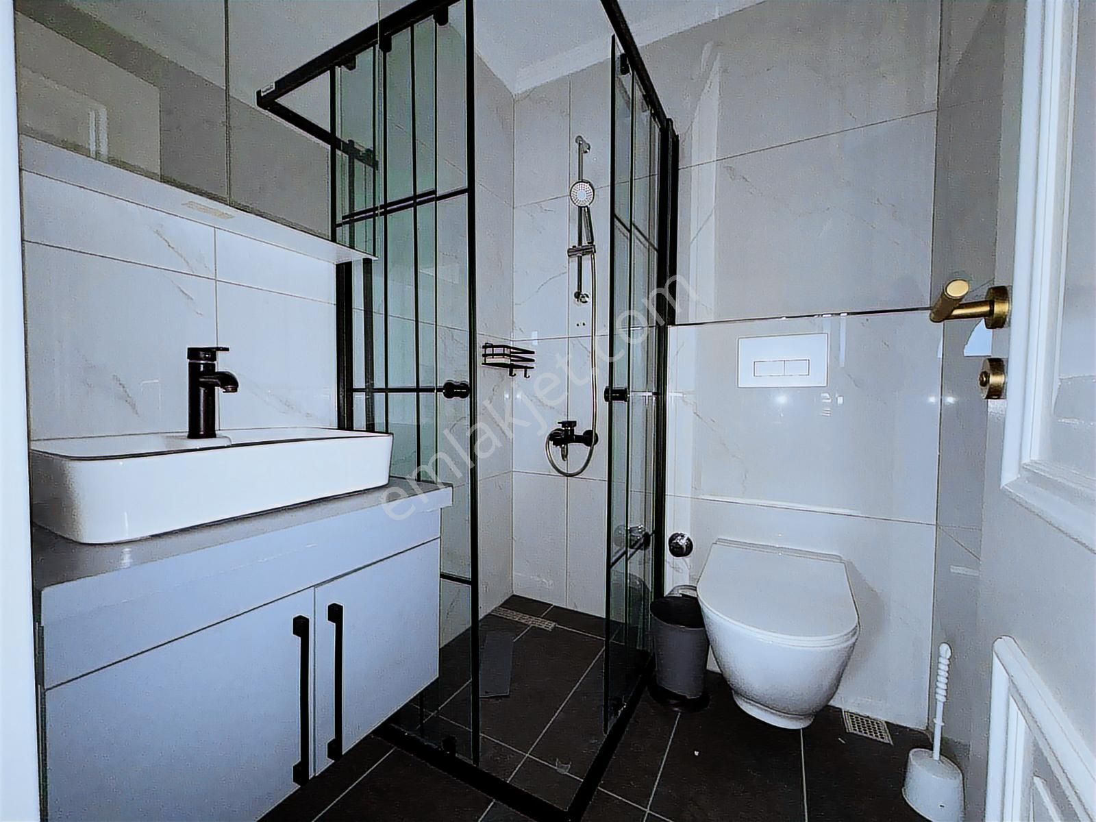 Büyükçekmece De Kiralık 4+2 Daire Deniz Manzaralı Merkezi Konum - Görsel 16