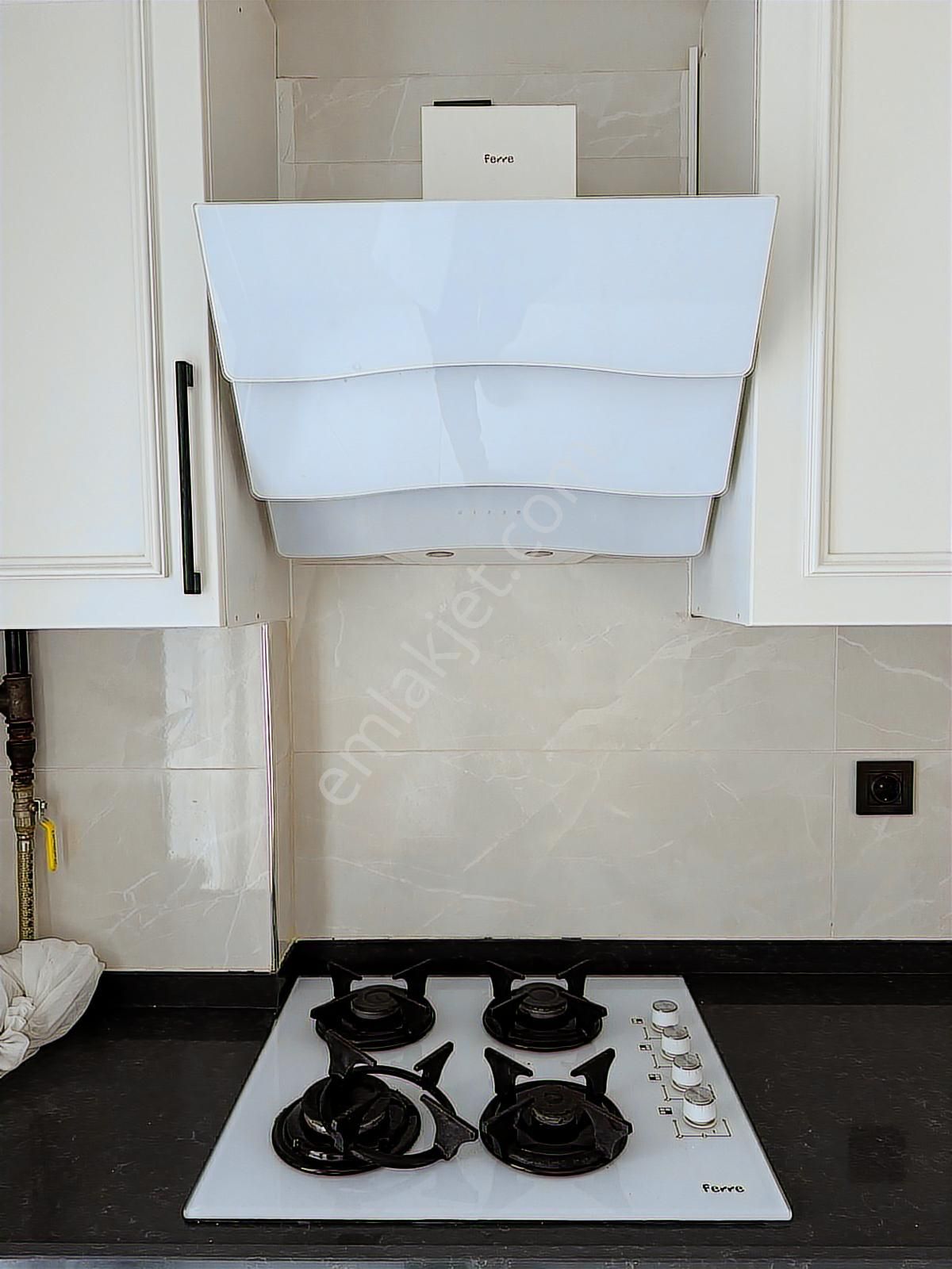 Büyükçekmece De Kiralık 4+2 Daire Deniz Manzaralı Merkezi Konum - Görsel 8