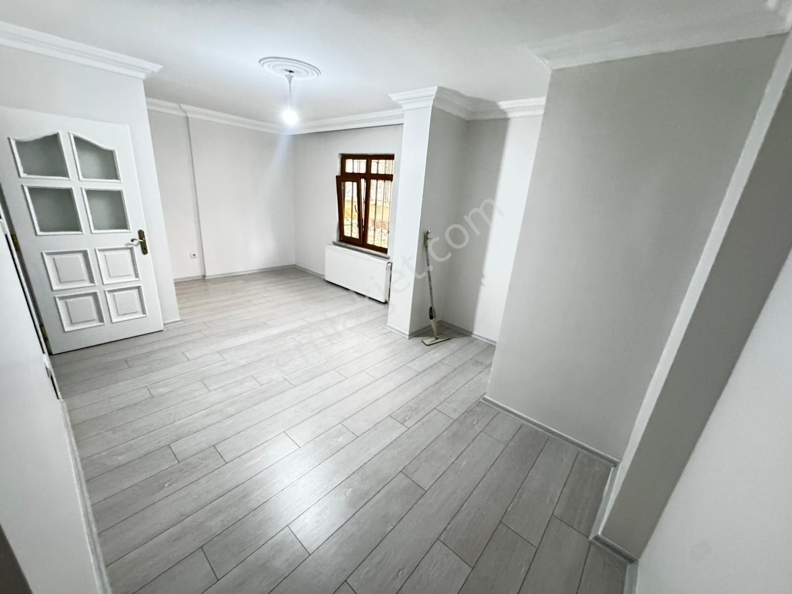 Cumhuriyet Mah. 3+1 Net 100 M² Kullanışlı Ters Dubleks - Görsel 11