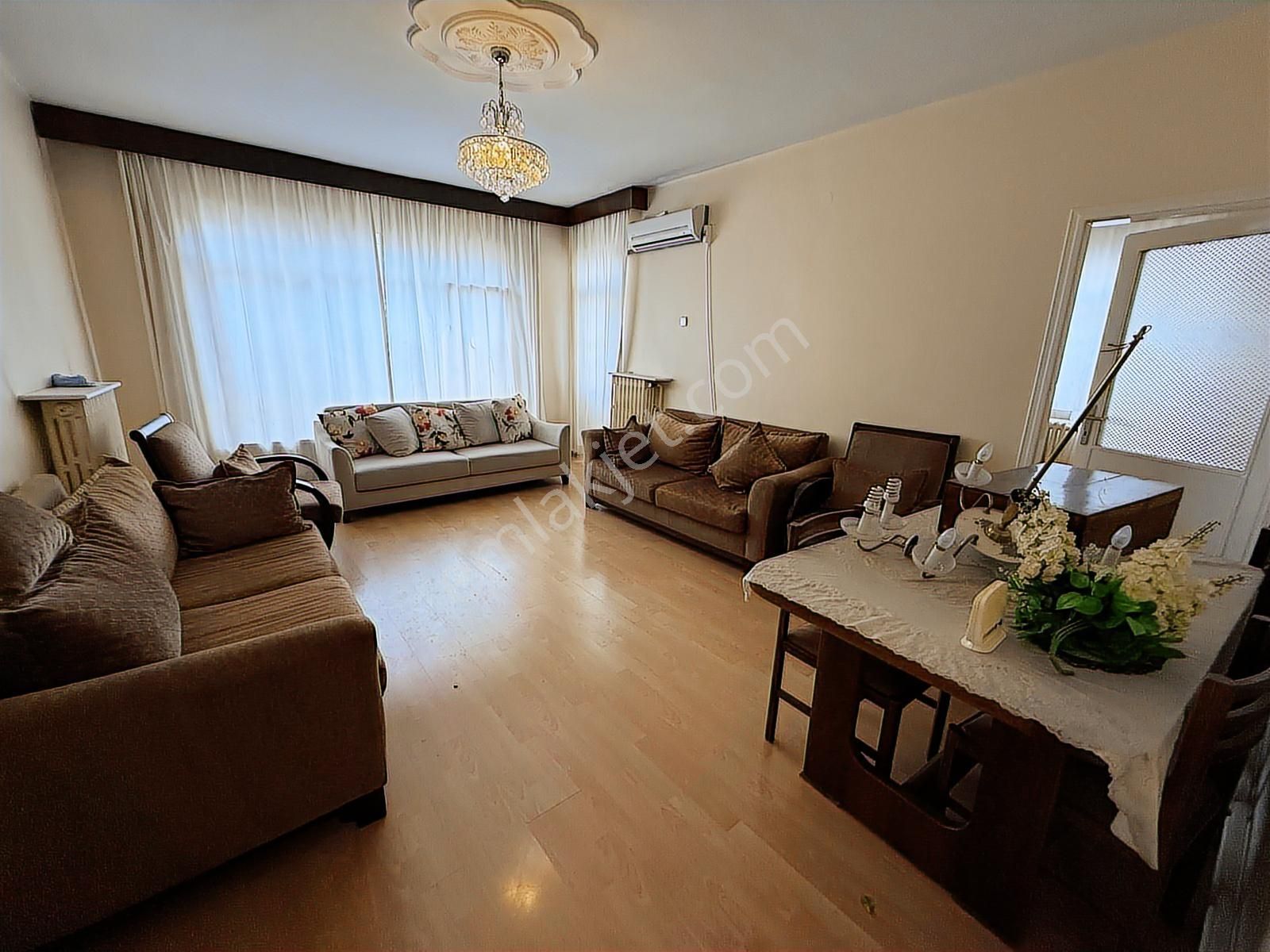 Metro Yakını Orta Kat 3+1 Geniş Kiralık Daire