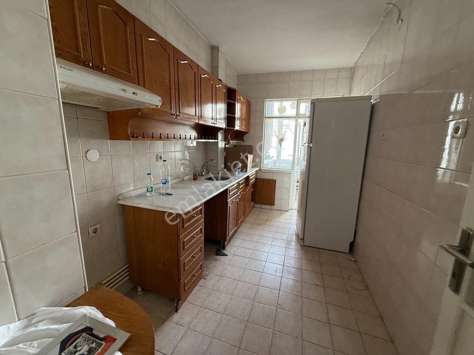 Metro Yakını Orta Kat 3+1 Geniş Kiralık Daire - Görsel 6