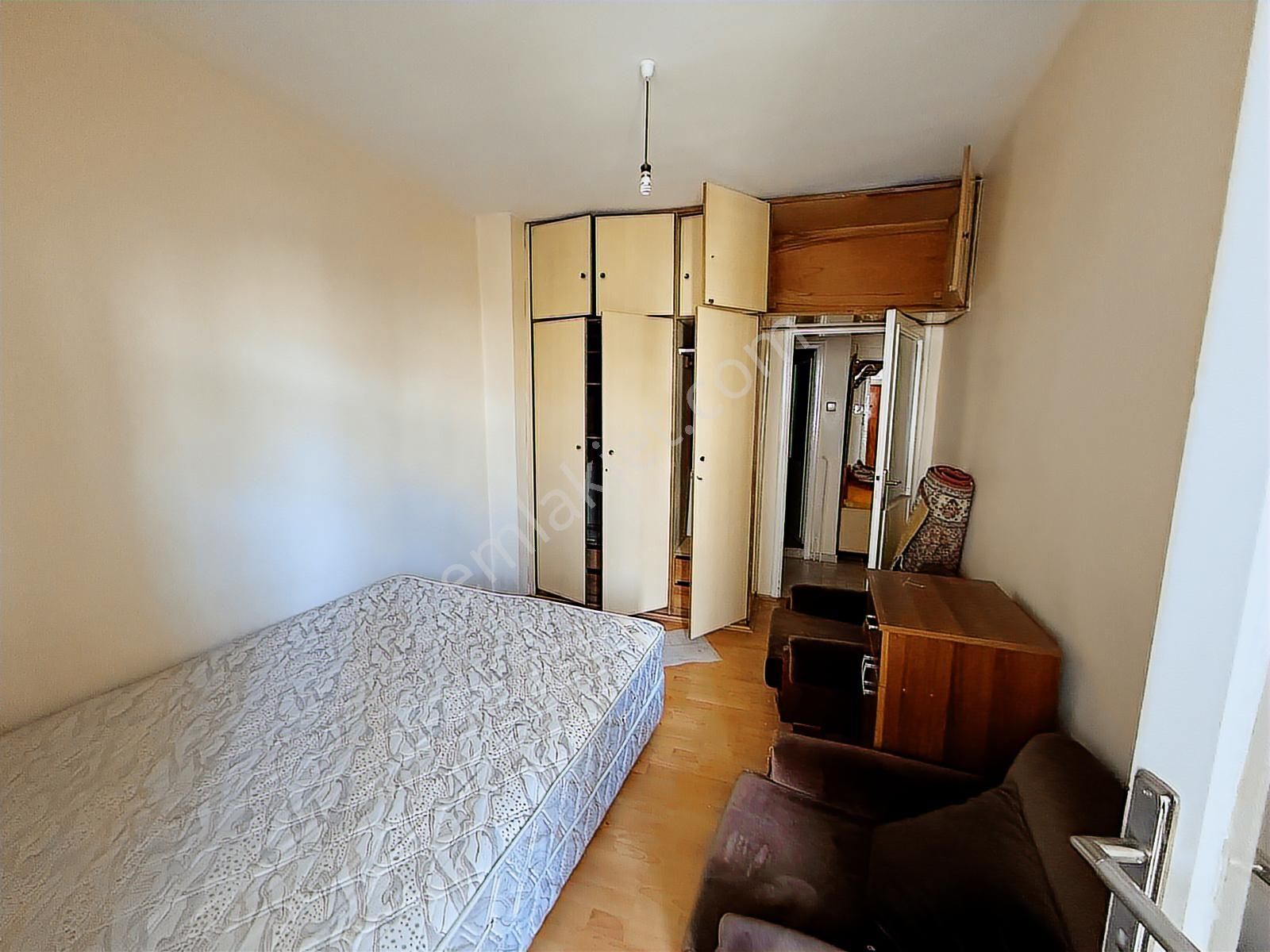 Metro Yakını Orta Kat 3+1 Geniş Kiralık Daire - Görsel 13