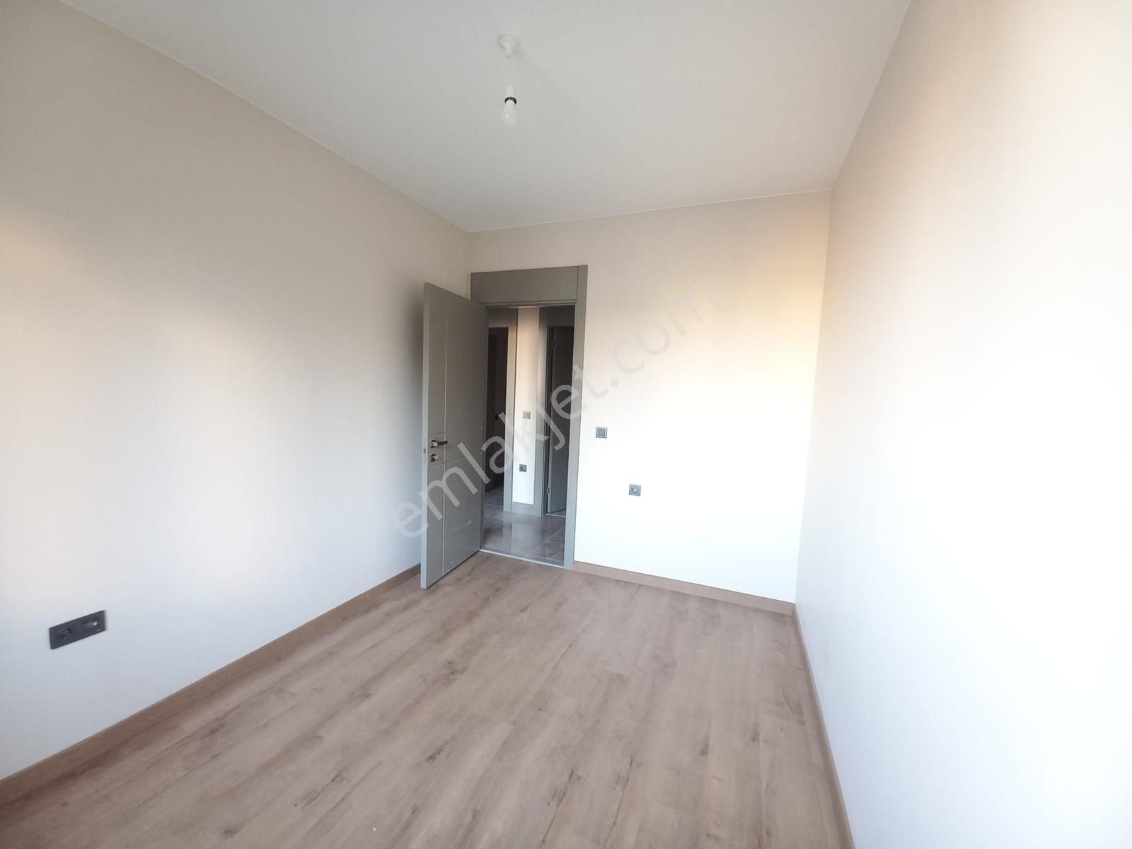 Remax Anı 'dan Hasbahçe Evleri 'nde Satılık 3,5+1 Ara Kat Daire - Görsel 18