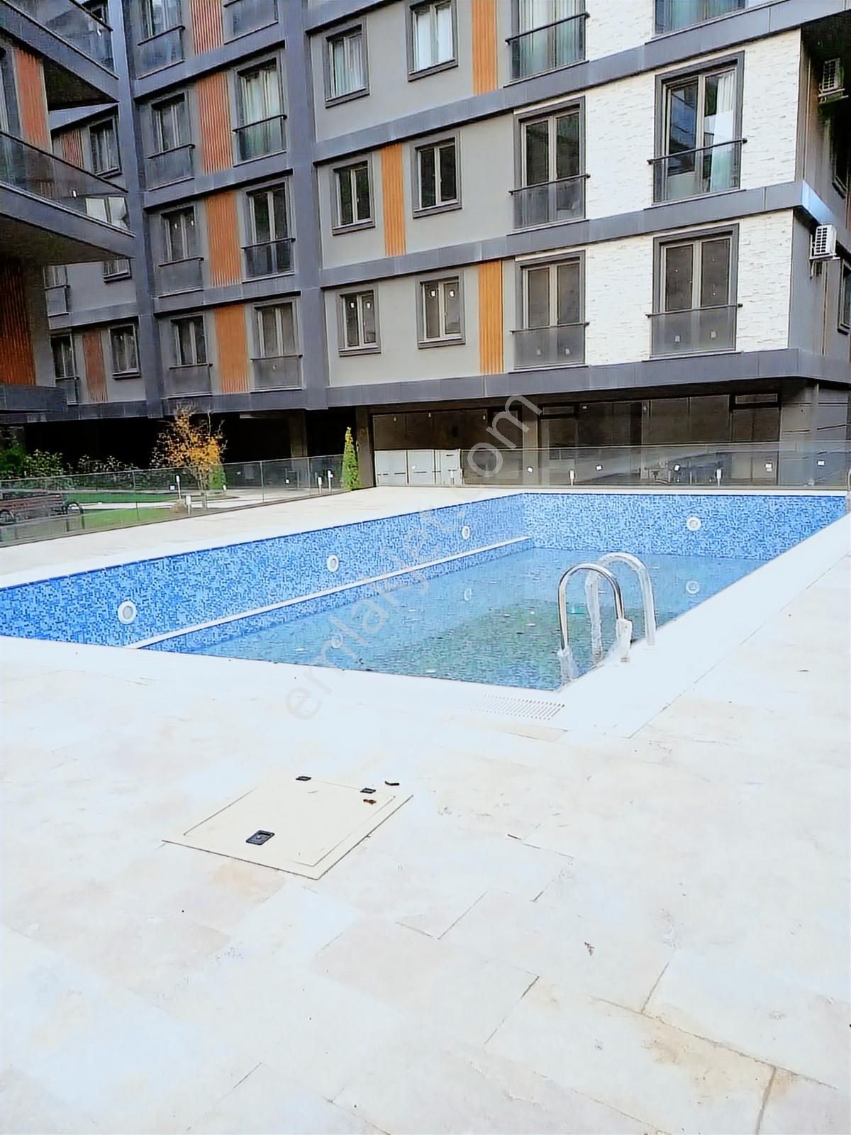 Remax Anı 'dan Hasbahçe Evleri 'nde Satılık 3,5+1 Ara Kat Daire - Görsel 24