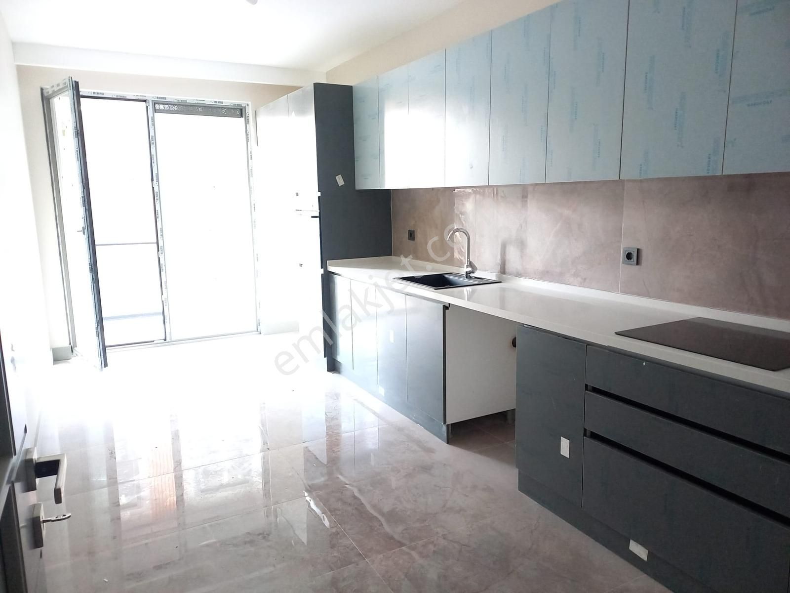 Remax Anı 'dan Hasbahçe Evleri 'nde Satılık 3,5+1 Ara Kat Daire - Görsel 13
