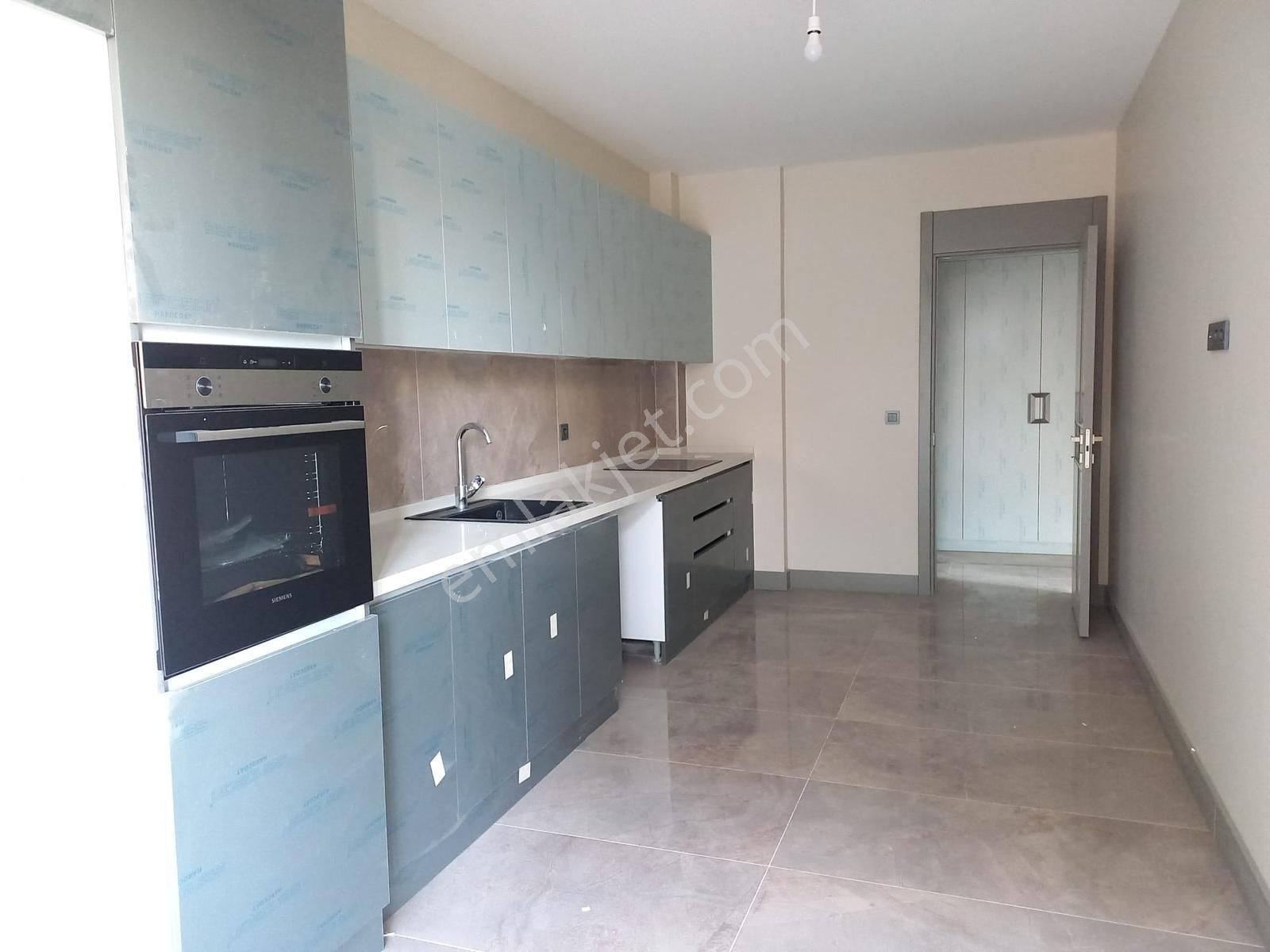Remax Anı 'dan Hasbahçe Evleri 'nde Satılık 3,5+1 Ara Kat Daire - Görsel 11