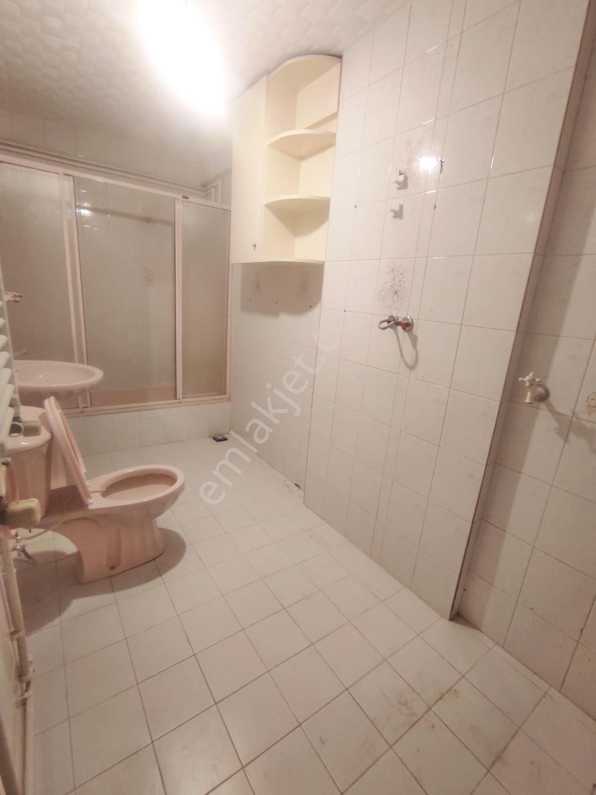Serdal Sağlam'dan Kayışdağın'da Merkezi Konumda 3+1 Kiralık - Görsel 12