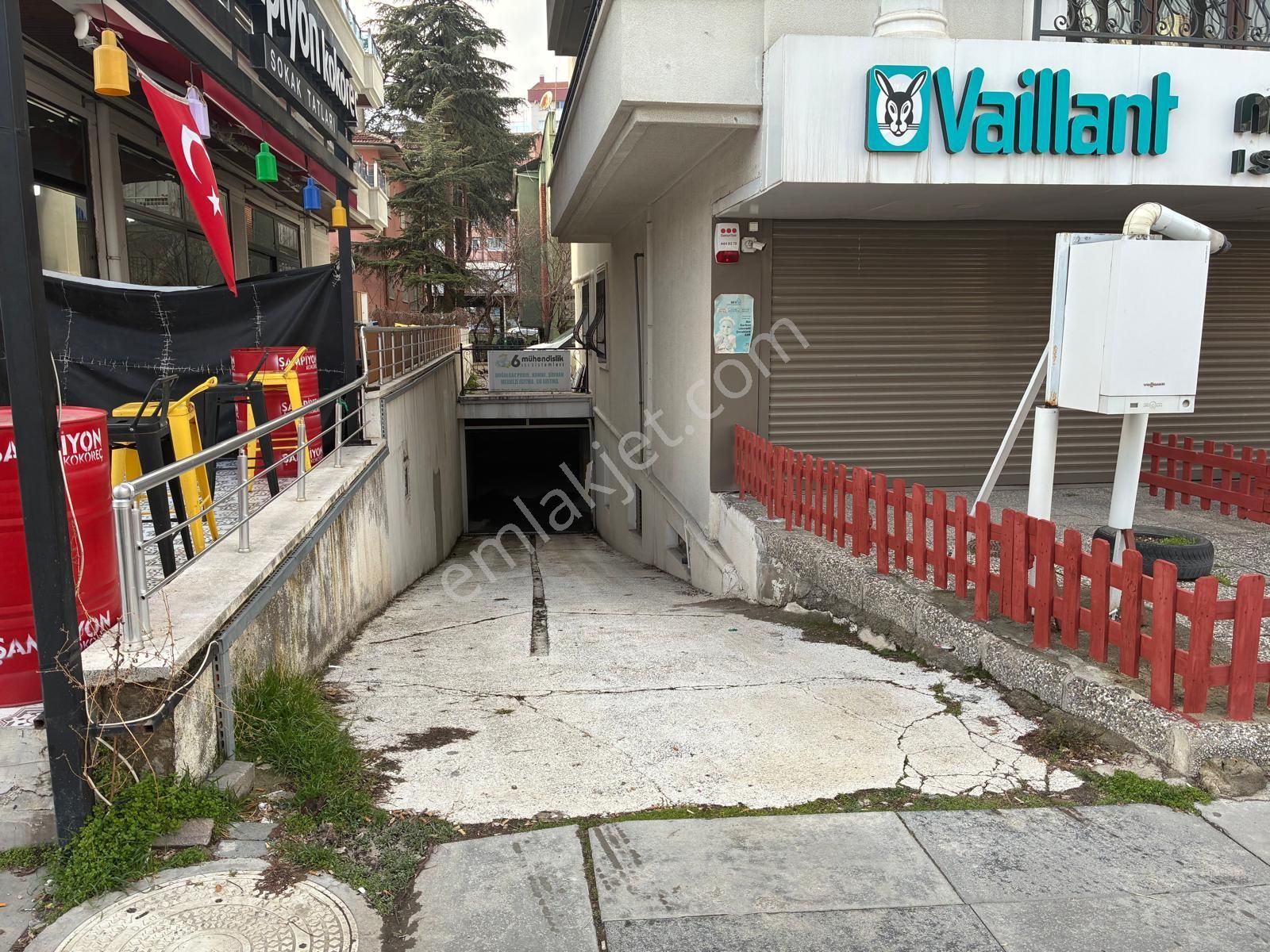 Filizden Emek Bişkek De Katta Kiralık 3+1 Asansörlü Ön Cephe - Görsel 3