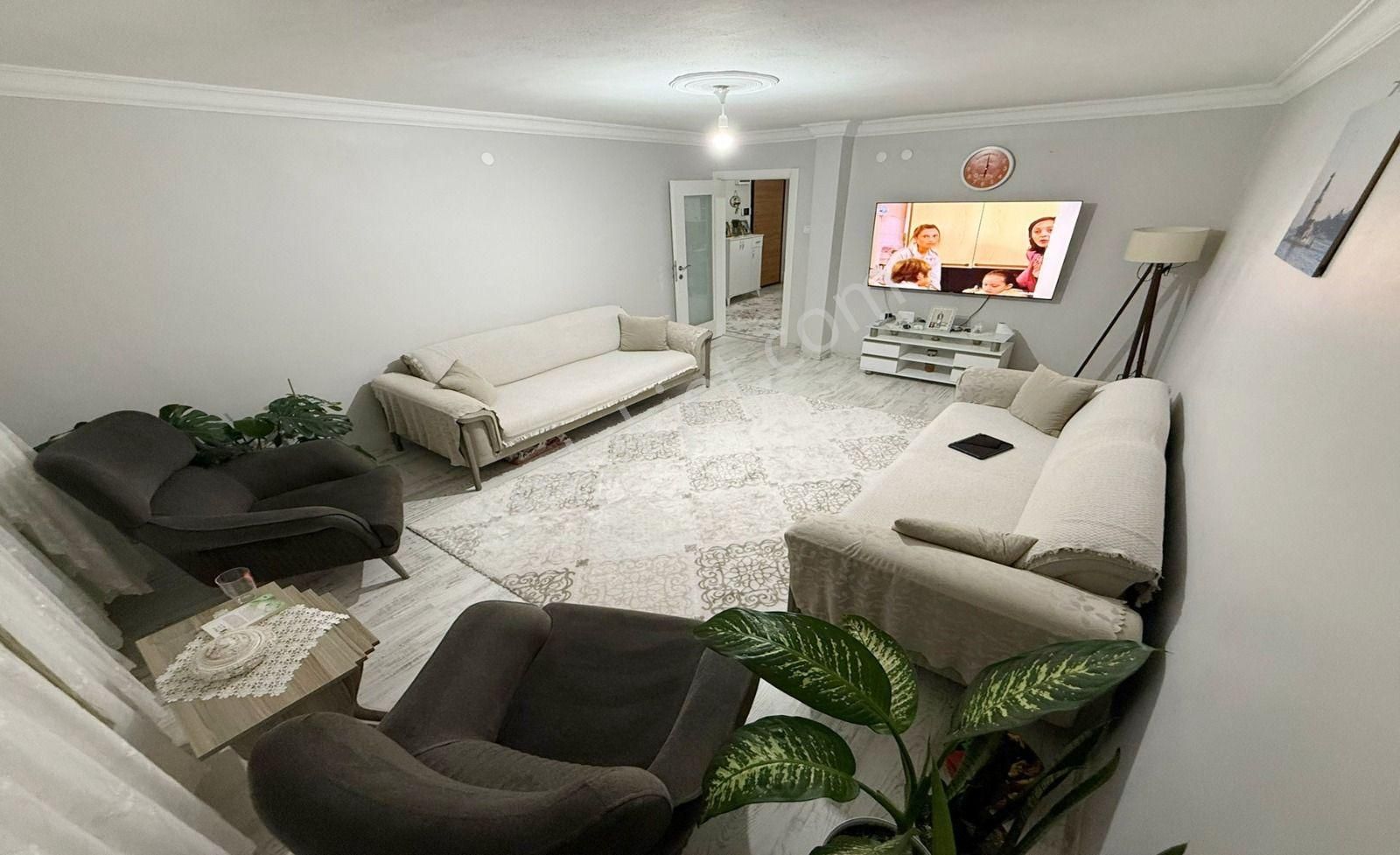 Baştug Cadde Yakını Kot 1 Yapılı 3+1 - Görsel 3