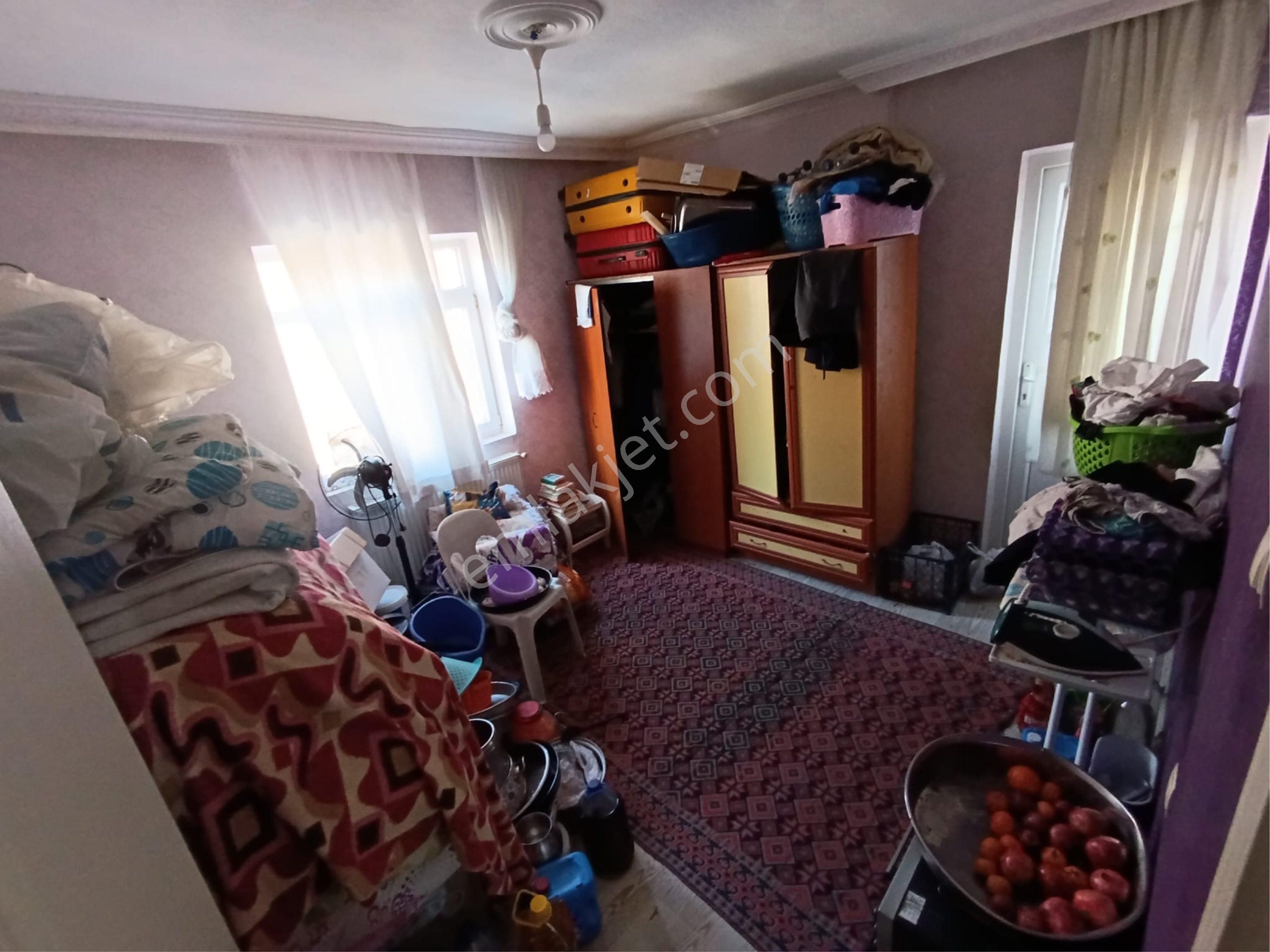 Atatürk Mah'de Ara Katta Merkezi Konumda Ön Cephe 3+1 Satılık Daire - Görsel 13