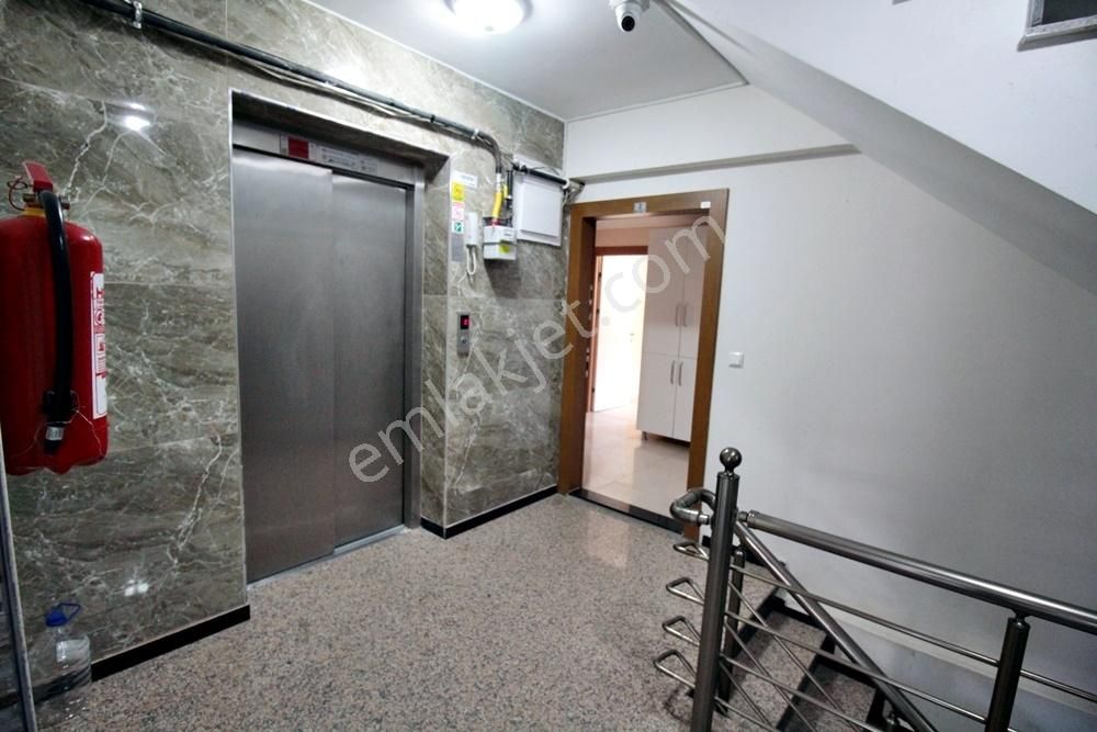 Çorlu'nun Lüx Bölgesinde 75m2 1+1 Kapalı Otoparklı Kiralık Daire - Görsel 3