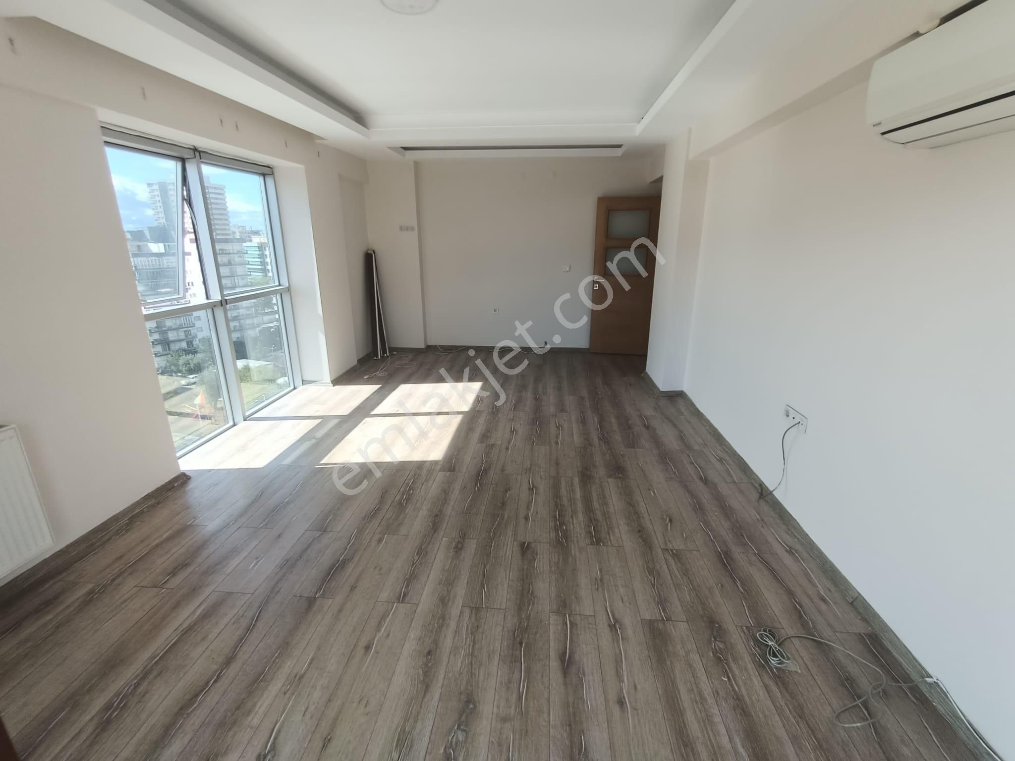 Anadolu Caddesi Yakını Teraslı Dublex Geniş 3+1 Lüks Kiralık Daire - Görsel 13