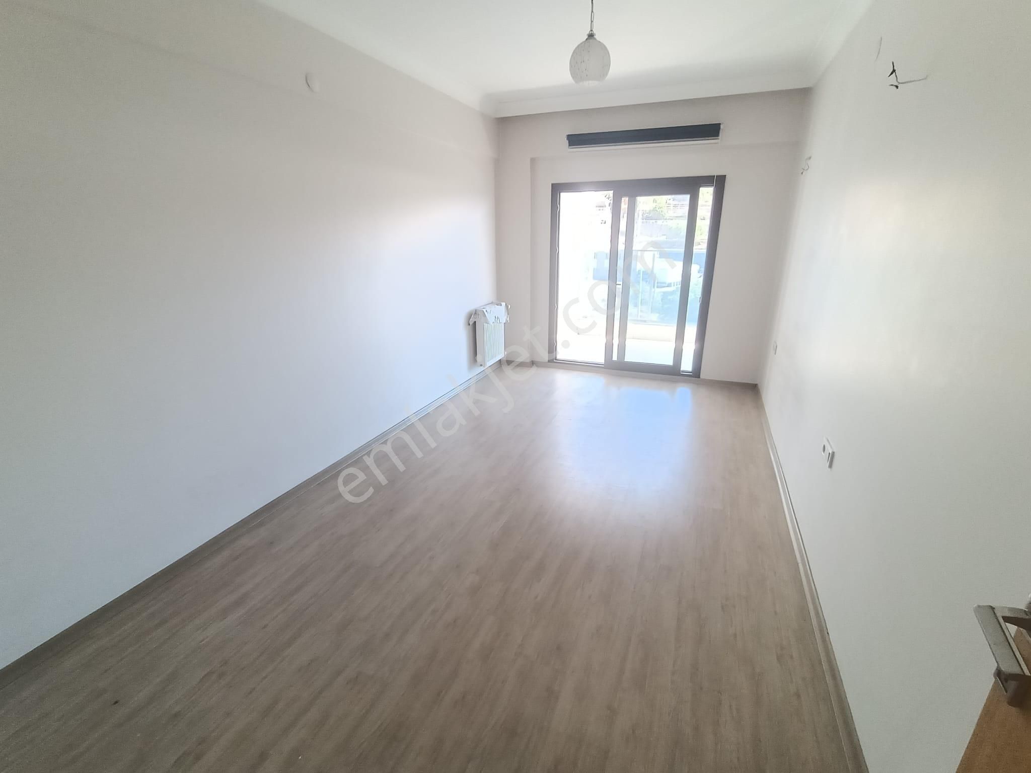 Anadolu Caddesi Yakını Teraslı Dublex Geniş 3+1 Lüks Kiralık Daire - Görsel 8