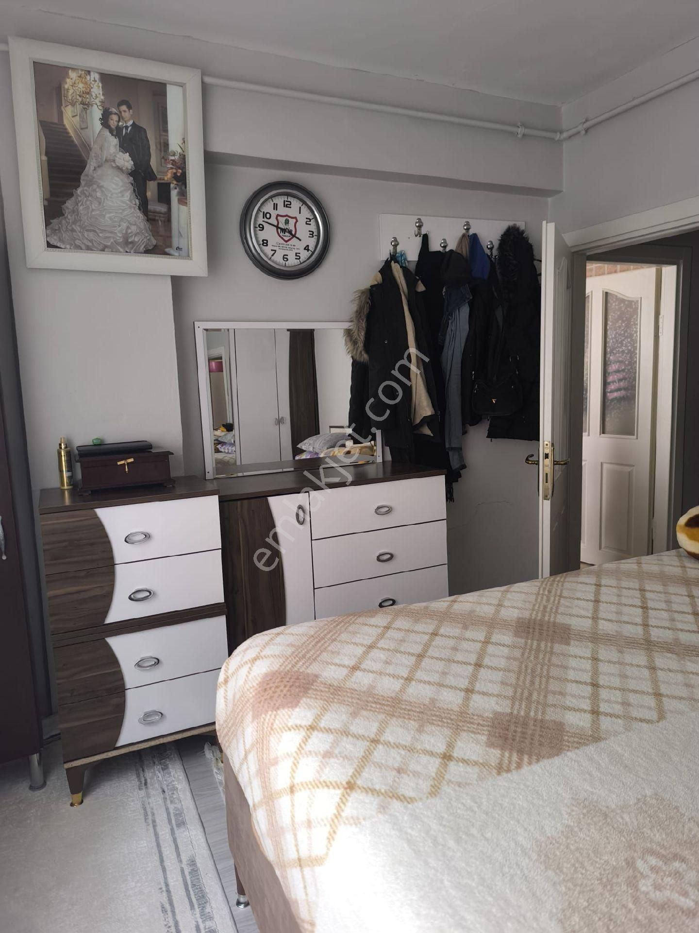 Esenler Nene Hatun Mahallesinde 2+1 Satılık Daire - Görsel 4