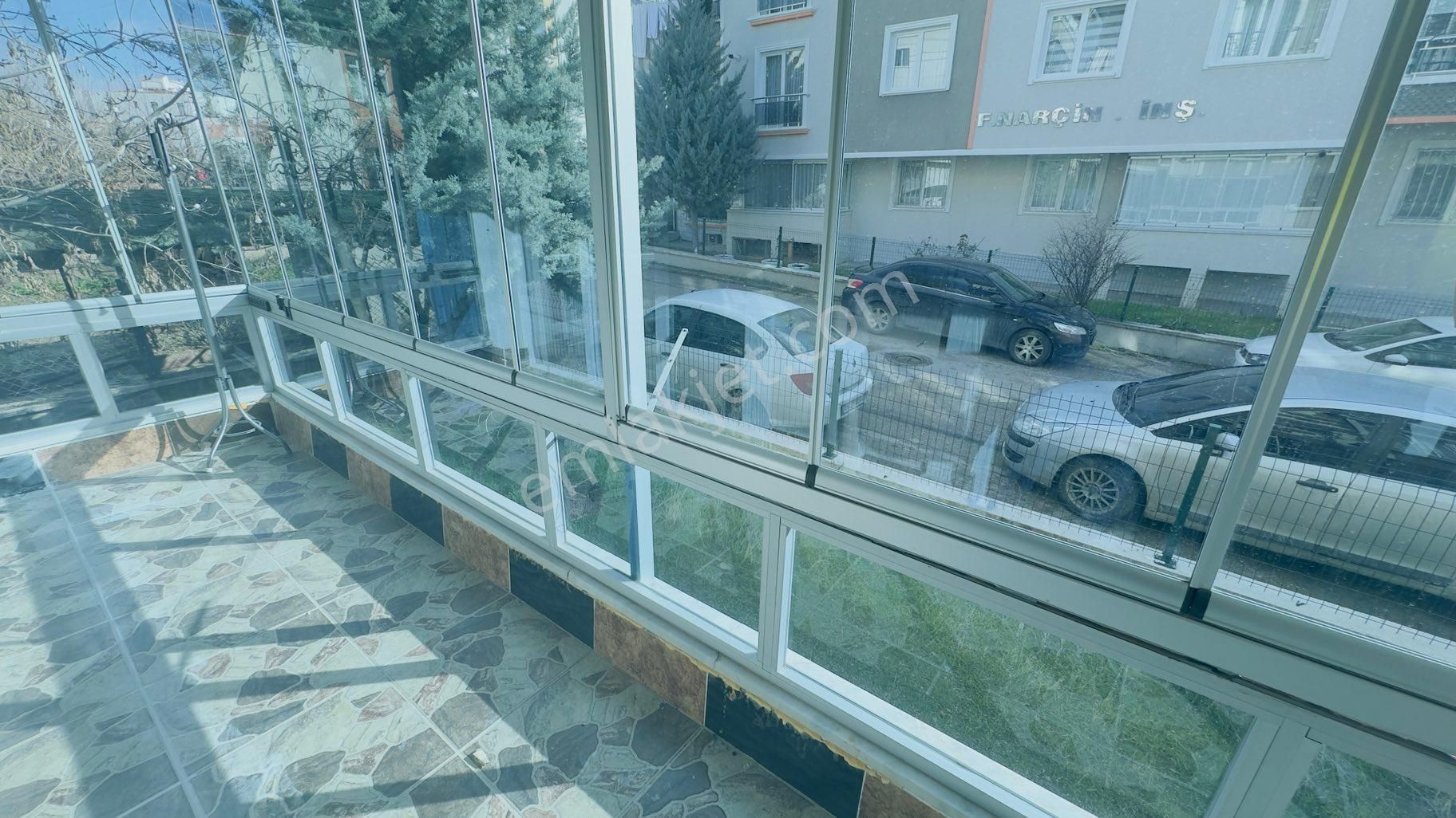 Kc Emlaktan Mükemmel Lokasyonda Kat Konumunda 3+1 120m2 Daire - Görsel 13