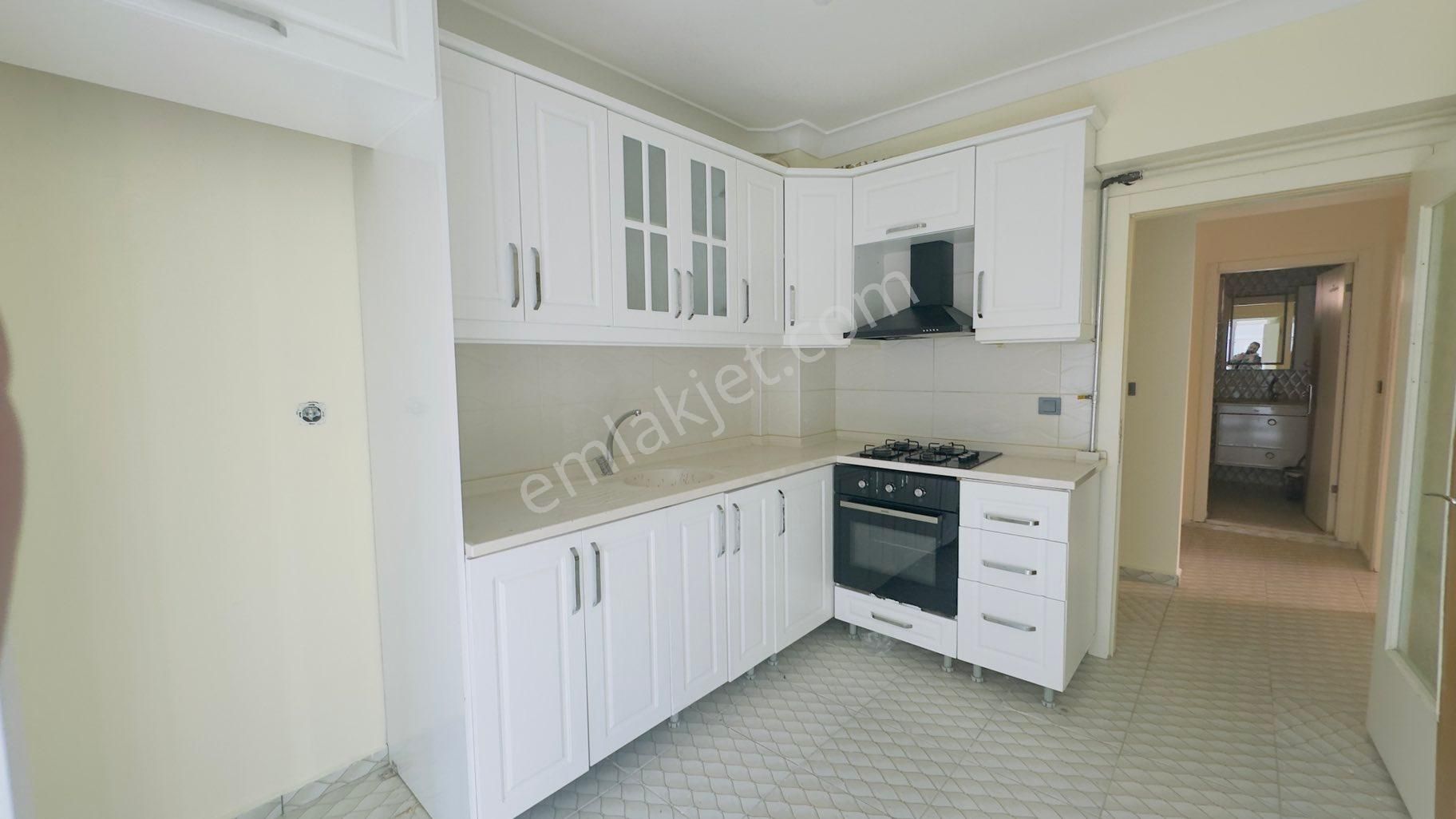 Kc Emlaktan Mükemmel Lokasyonda Kat Konumunda 3+1 120m2 Daire