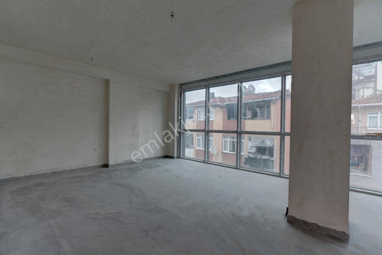 Ataşehir 'de Palladium Avm Ye Komşu Kiralık Komple Plaza - Görsel 24