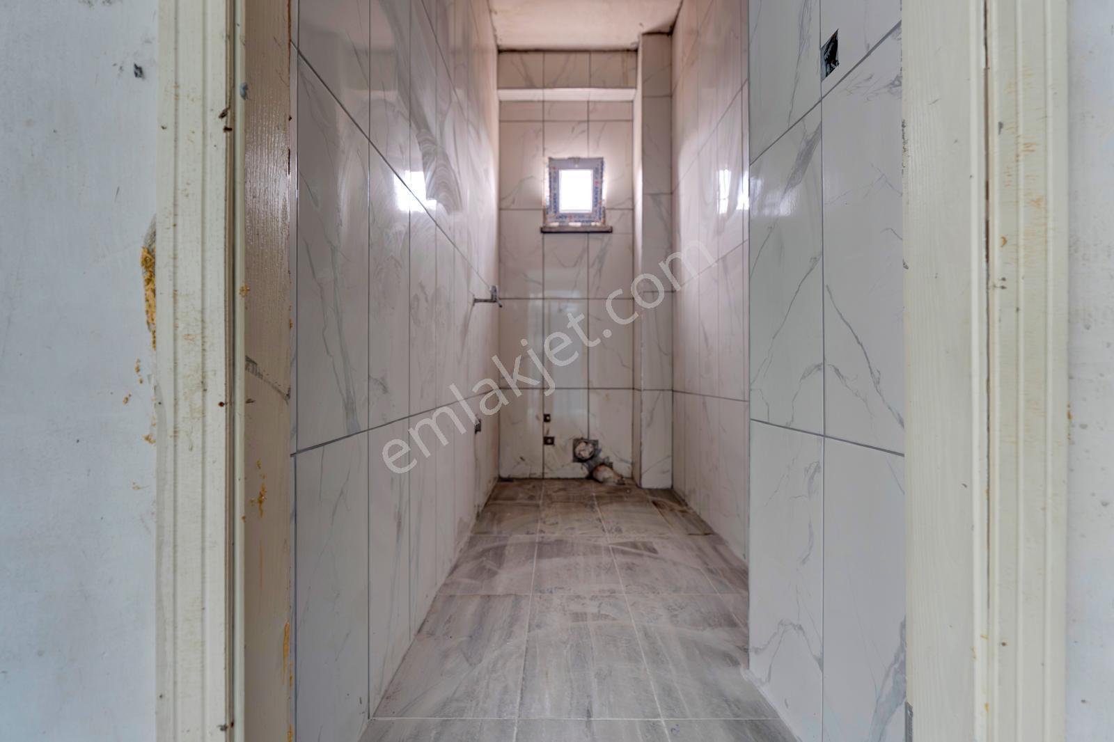 Ataşehir 'de Palladium Avm Ye Komşu Kiralık Komple Plaza - Görsel 22