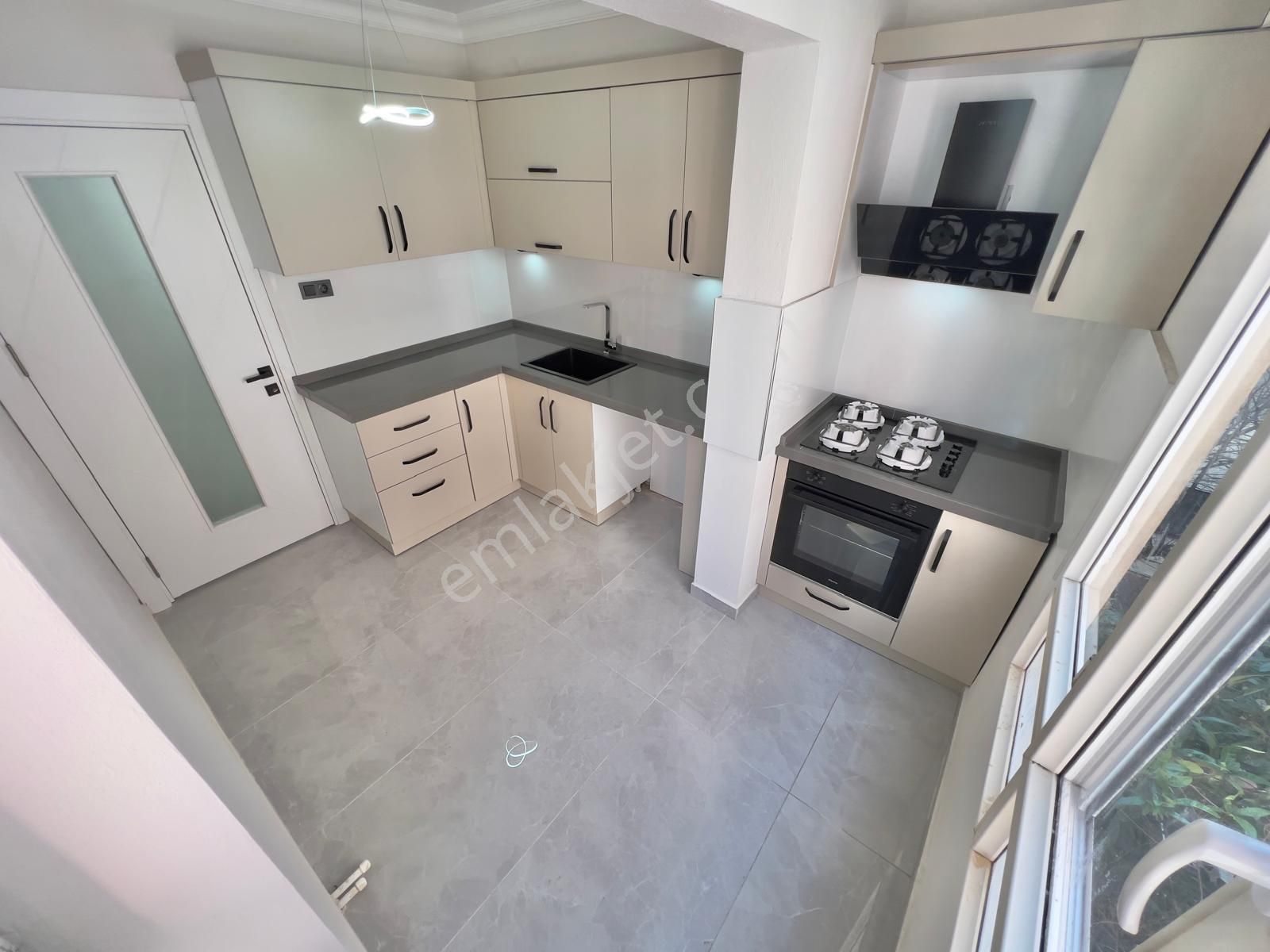 ➤➤herdem'den Akçay Merkezde Ara Kat Masrafsız 2+1 Daire