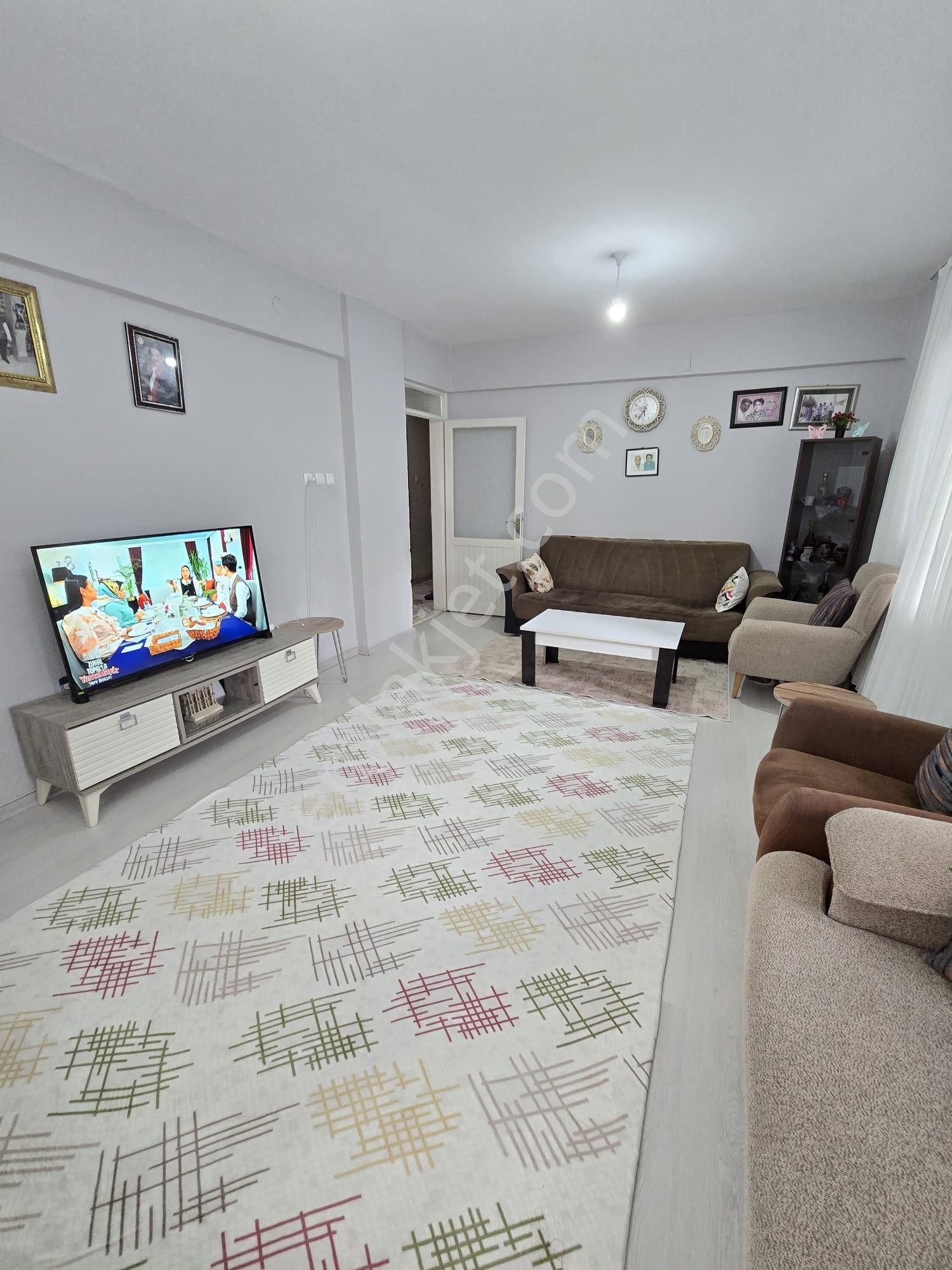 Satılık Gökçepınarda 3+1 160m2 Doğalgazlı Geniş Fırsat Daire