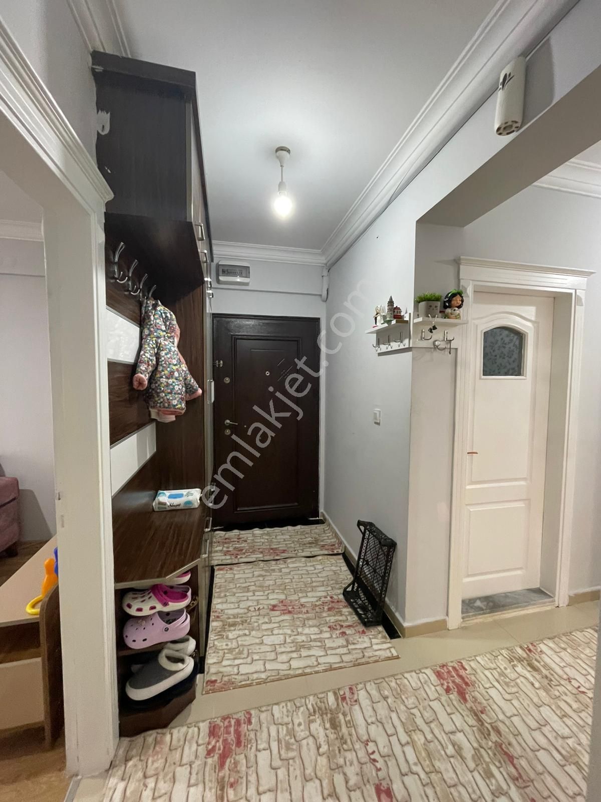 Afyon Üçok Emlaktan Mareşal F Çakmak Mah Satılık 3+1 Temiz Bakımlı Daire - Görsel 9