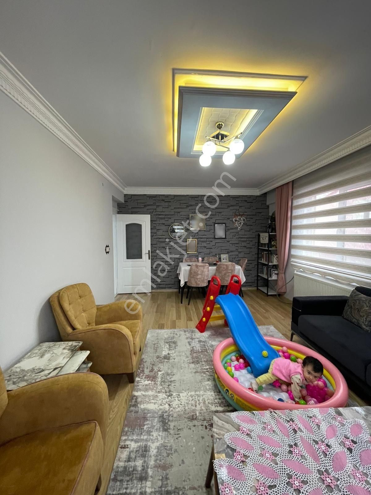 Afyon Üçok Emlaktan Mareşal F Çakmak Mah Satılık 3+1 Temiz Bakımlı Daire - Görsel 18