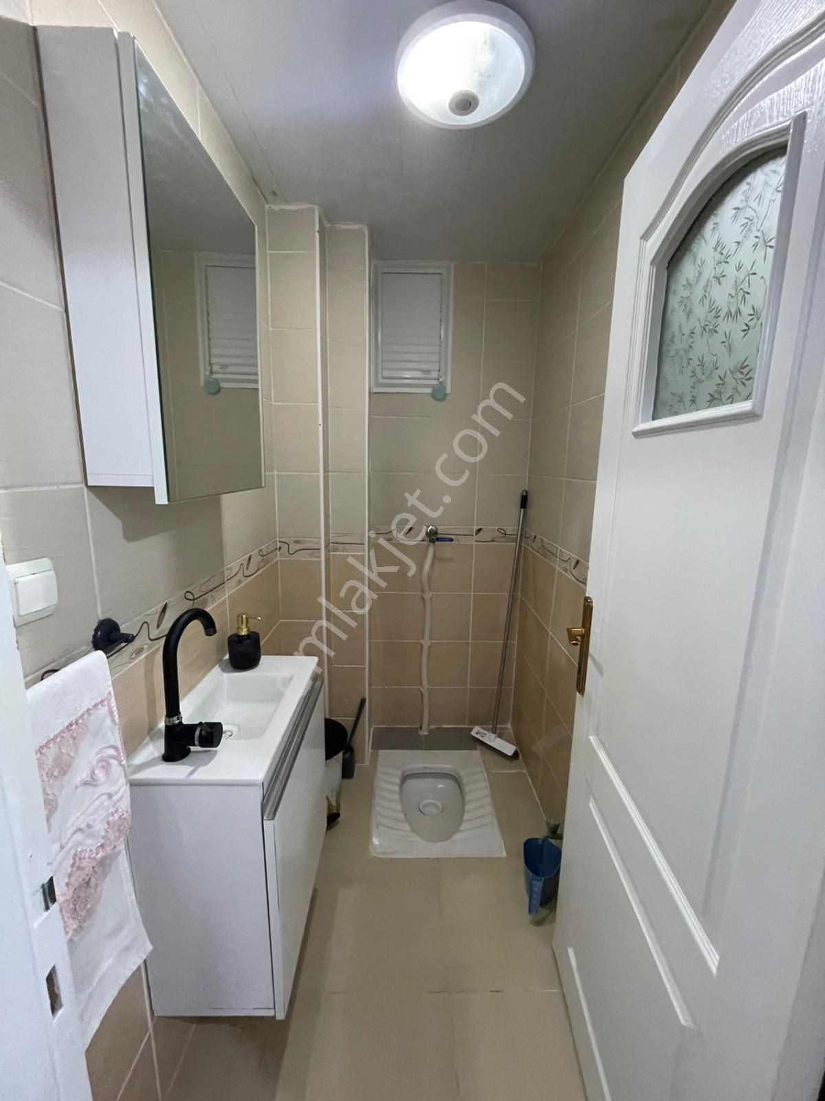 Afyon Üçok Emlaktan Mareşal F Çakmak Mah Satılık 3+1 Temiz Bakımlı Daire - Görsel 15