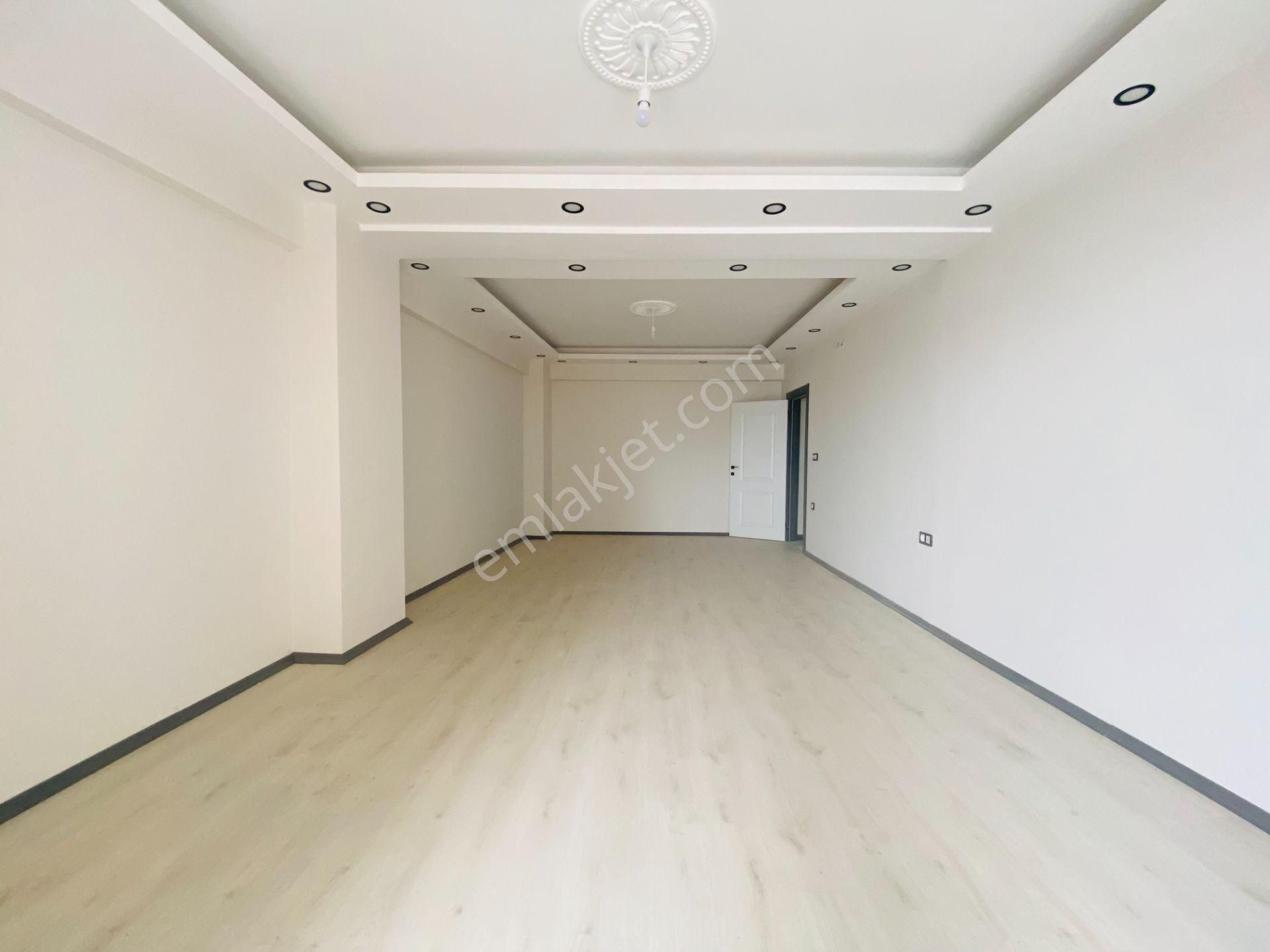 Güven'den Kapaklıda Merkezi Konumda Ara Kat E.banyolu 3+1 Daire - Görsel 2