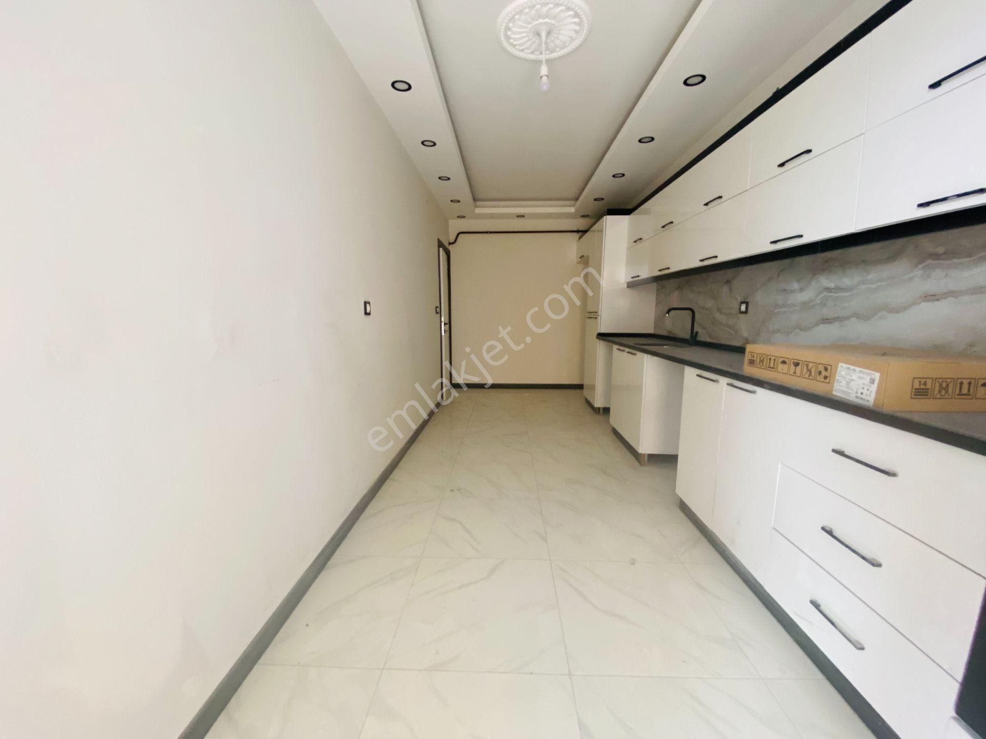 Güven'den Kapaklıda Merkezi Konumda Ara Kat E.banyolu 3+1 Daire - Görsel 9