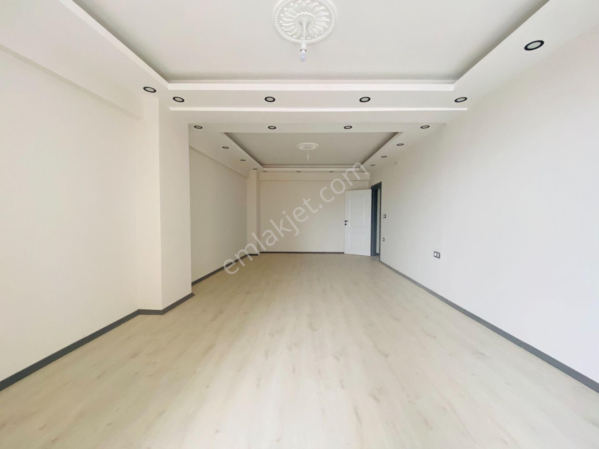 Güven'den Kapaklıda Merkezi Konumda Ara Kat E.banyolu 3+1 Daire - Görsel 3