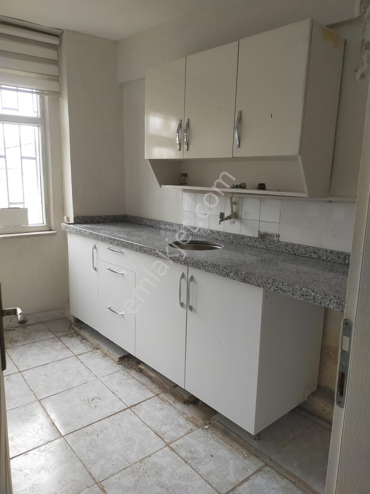 Rami Yenimahalle'de Bahçe Kullanımlı 2+1 Ferah - Görsel 7