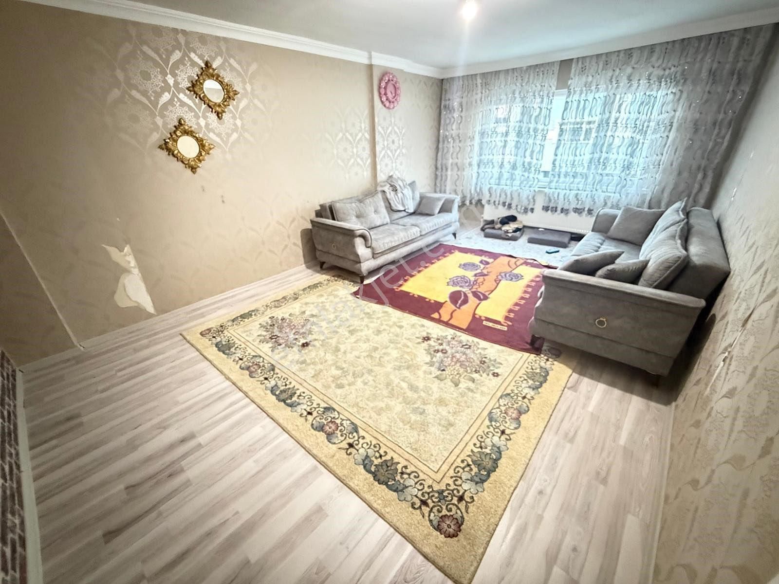 Mareşal Çakmak Mah'de Ara Katta Geniş M2 Bağımsız 3+1 Daire - Görsel 9