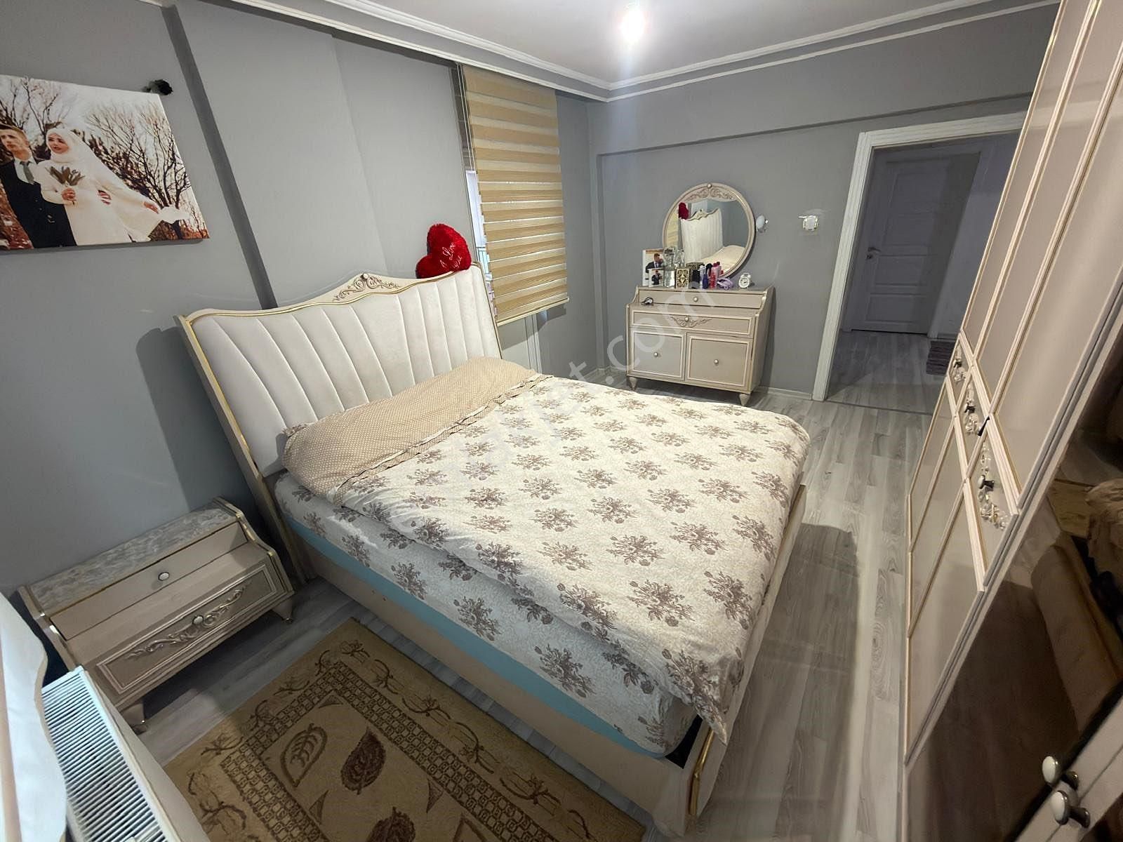 Mareşal Çakmak Mah'de Ara Katta Geniş M2 Bağımsız 3+1 Daire - Görsel 12